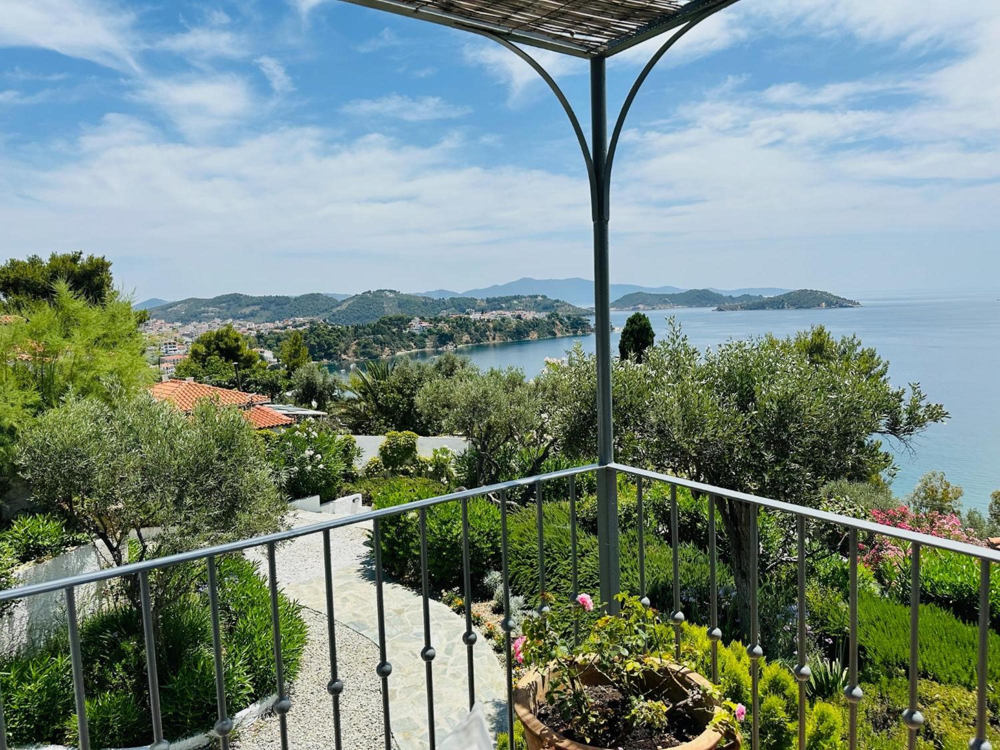 Guest house Athena