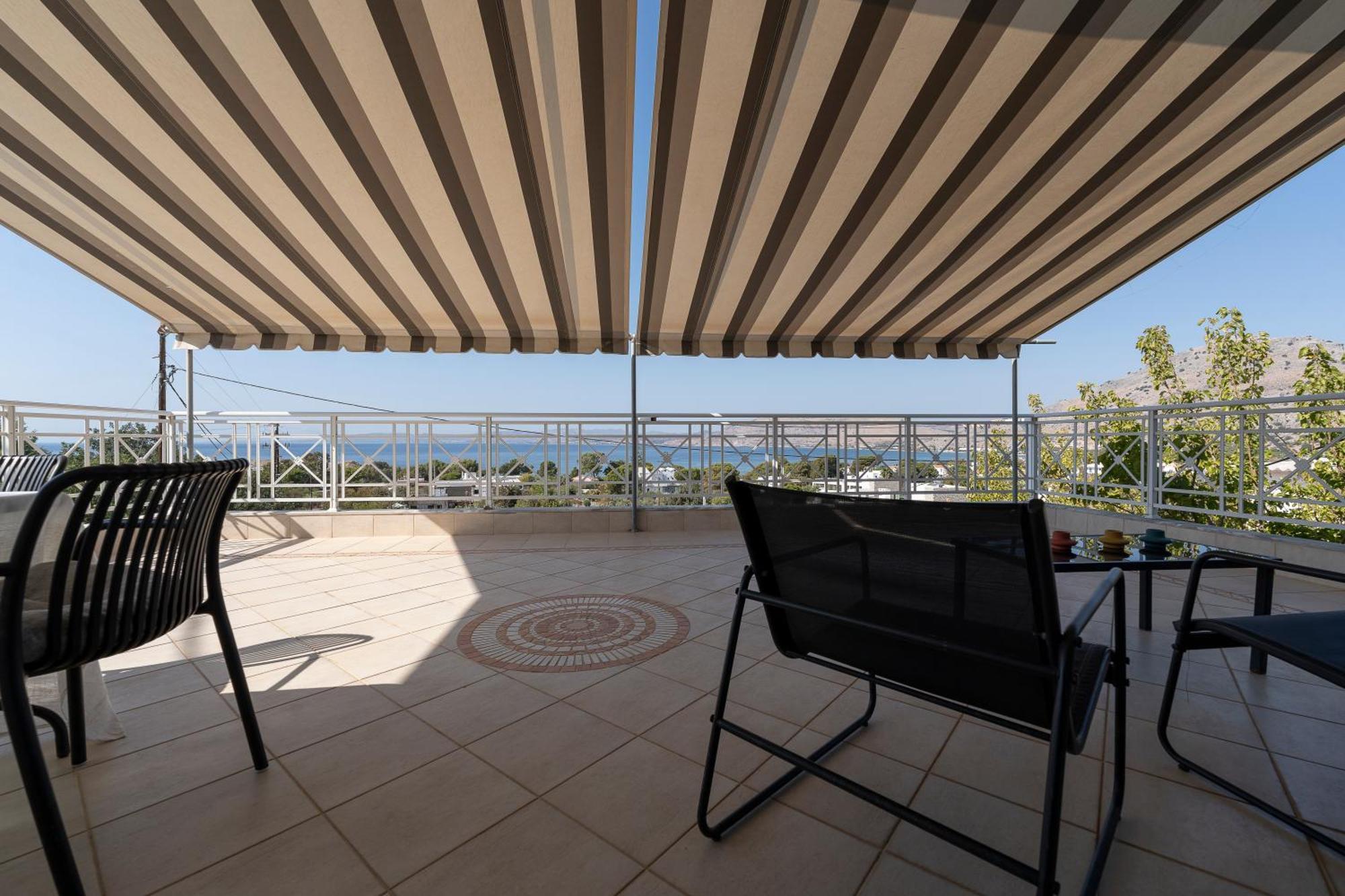 Bed & Breakfast Pounedes Luxury Pefki (Rhodes)