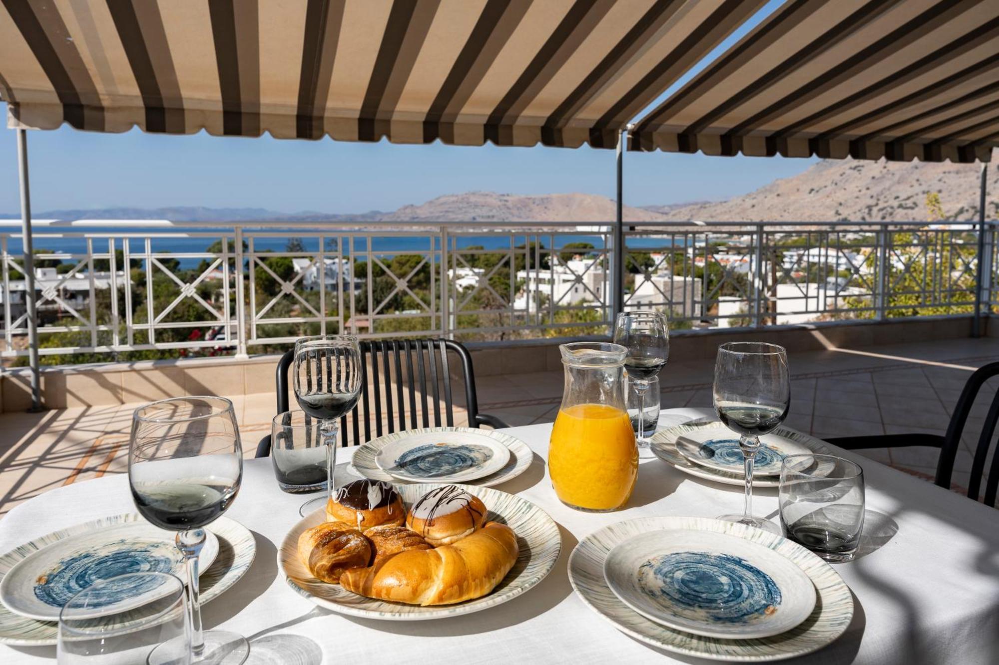Bed & Breakfast Pounedes Luxury Pefki (Rhodes)