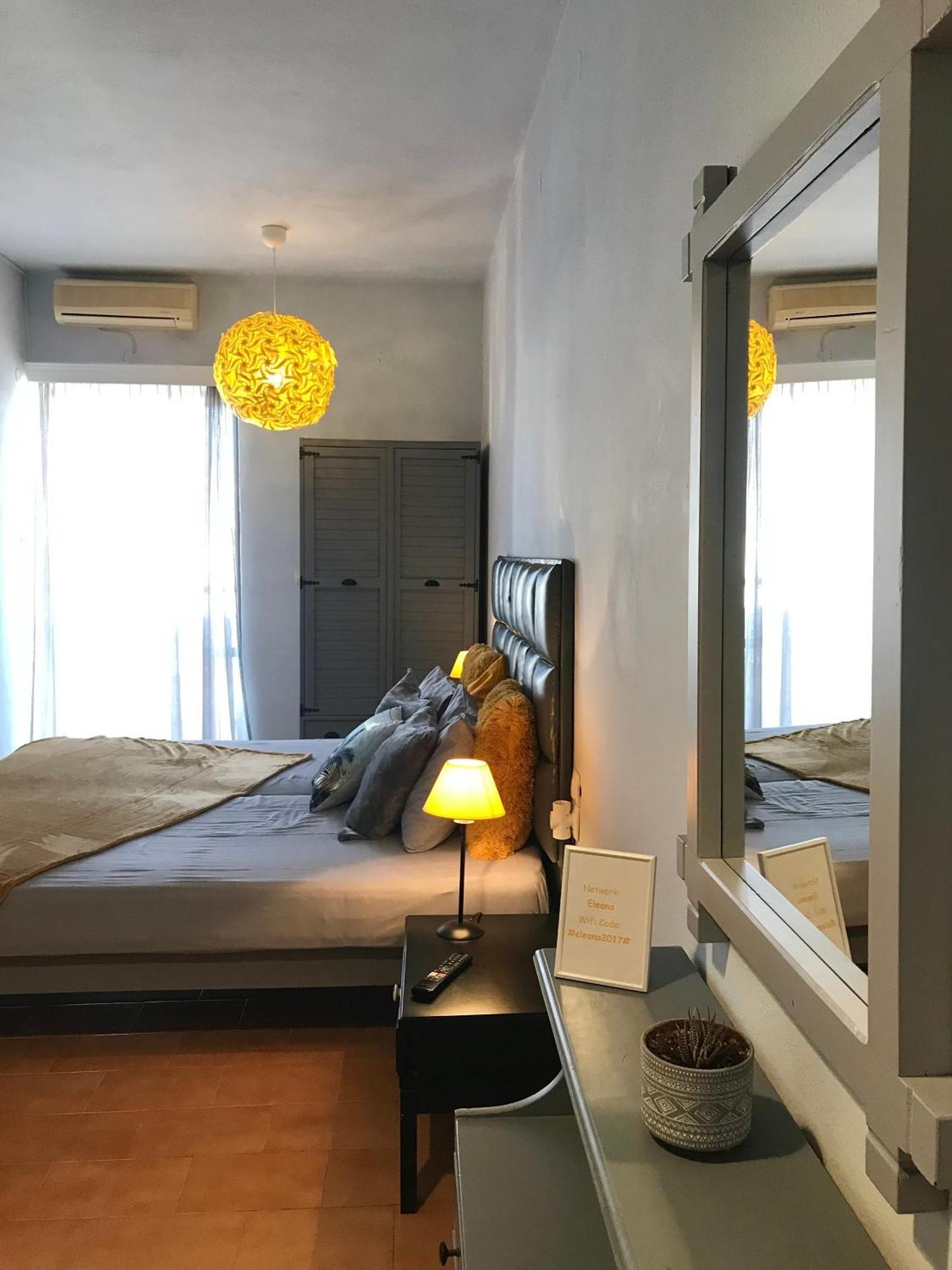 Eleana Apartments *