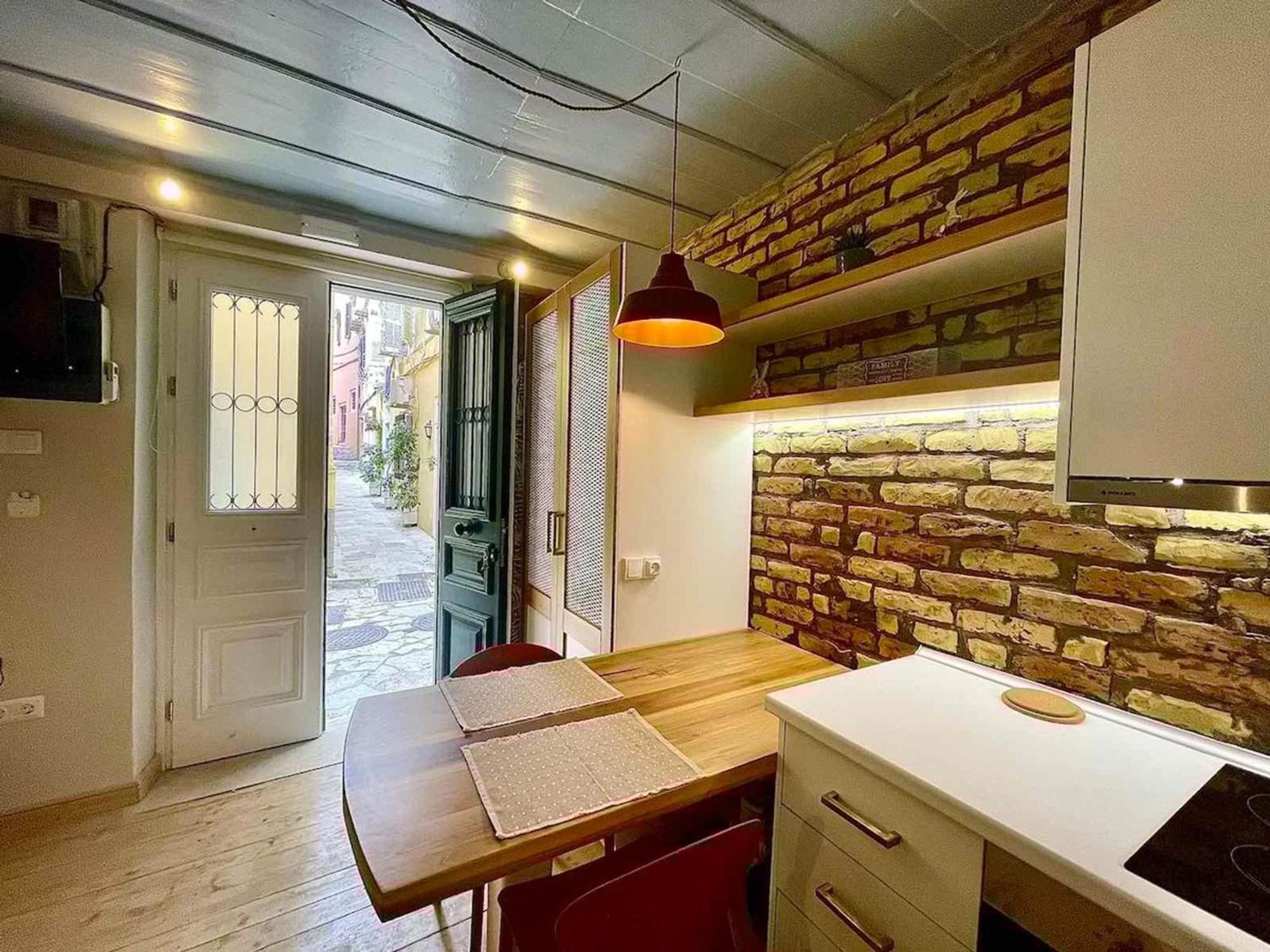 Apartment Kukuvayia's Nest-centre Old Town Corfu *