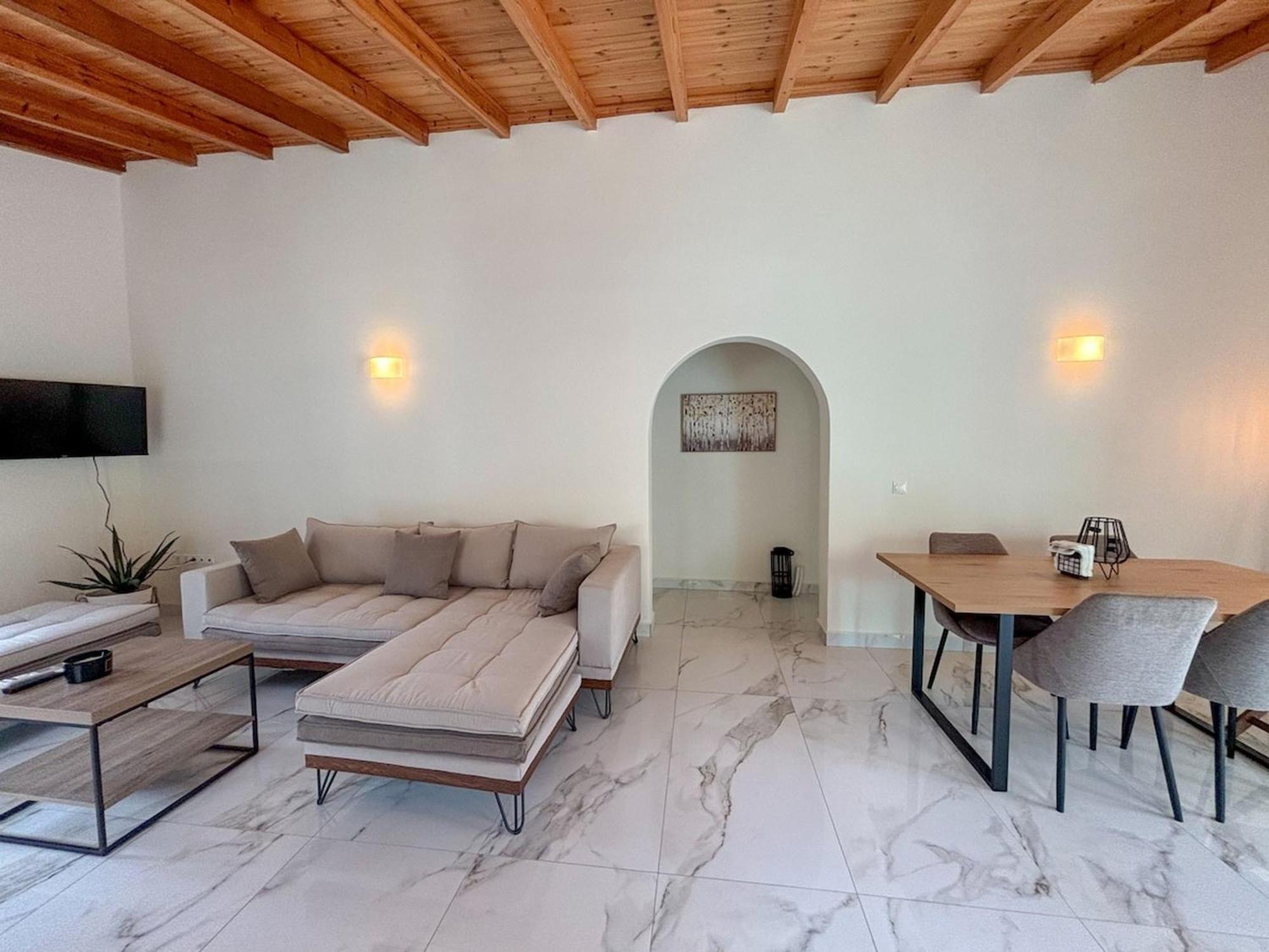 Magellanos Mint House- Kinopiastes *