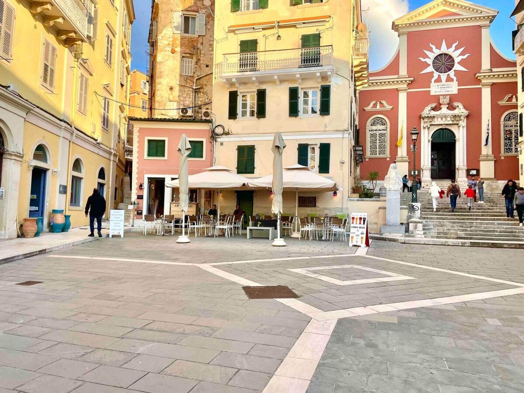 Kukuvayia's Nest-centre Old Town Corfu Apartment *