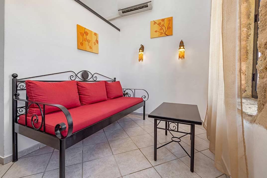 Saint Michel Boutique Rhodes City