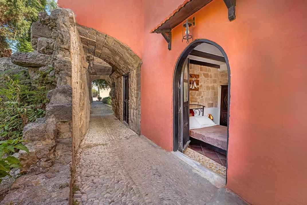 Saint Michel Boutique Rhodes City