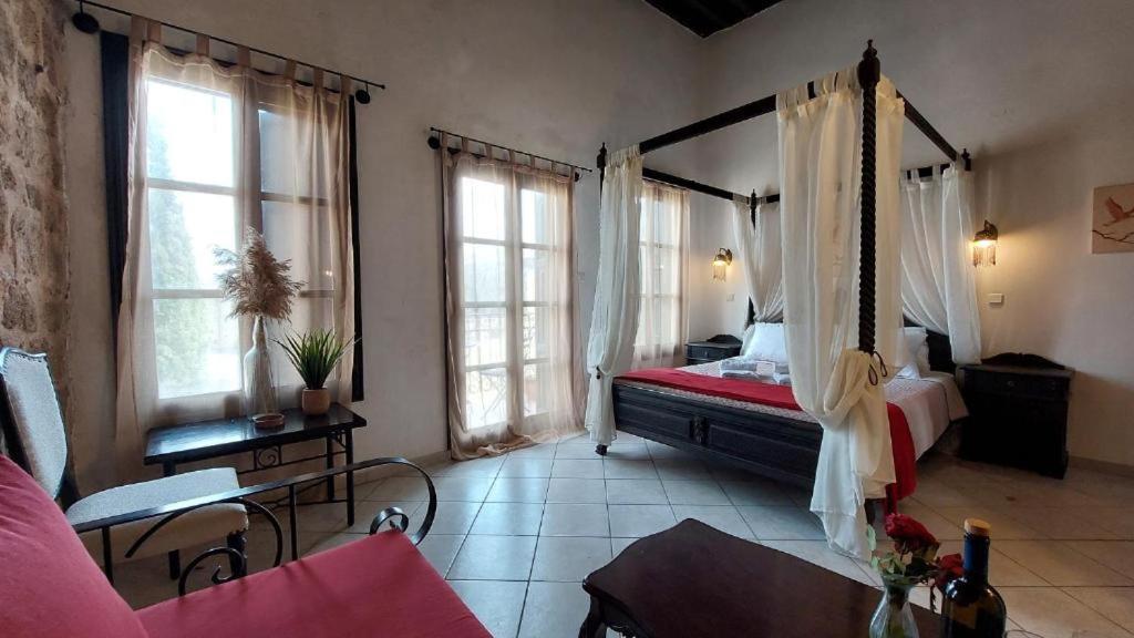 Saint Michel Boutique 3*
