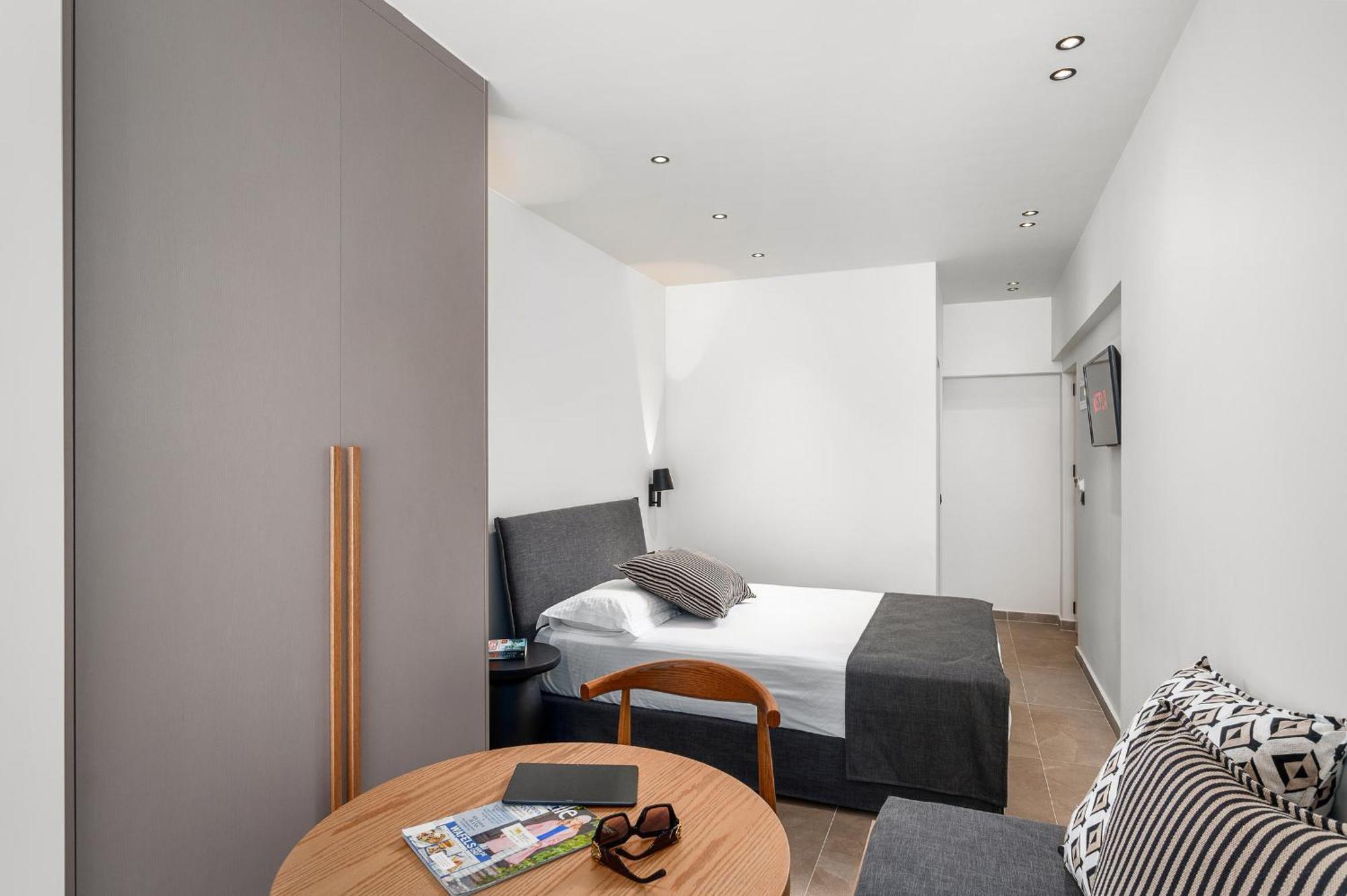 Glaros Aparthotel