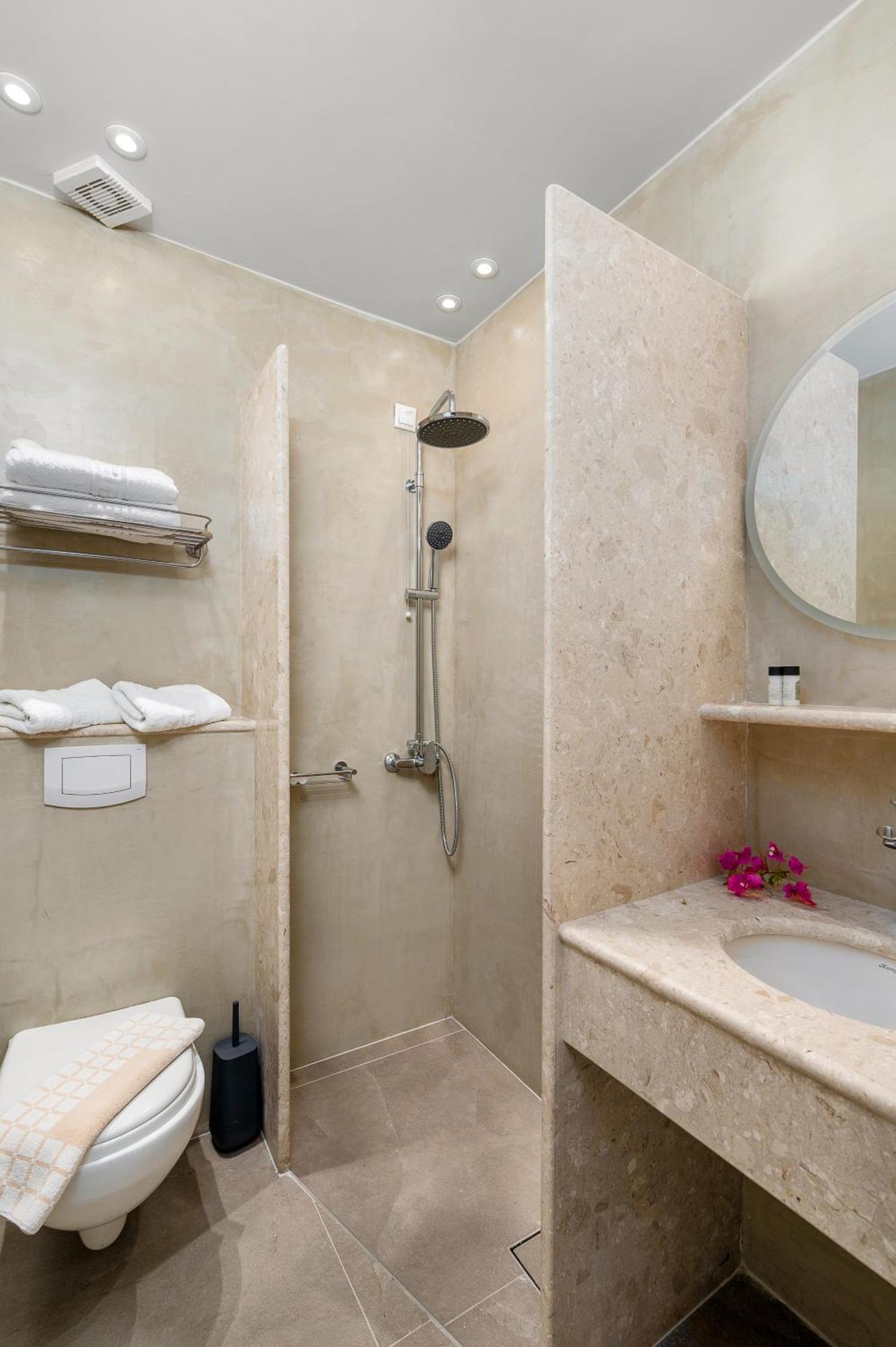Glaros Aparthotel 2*