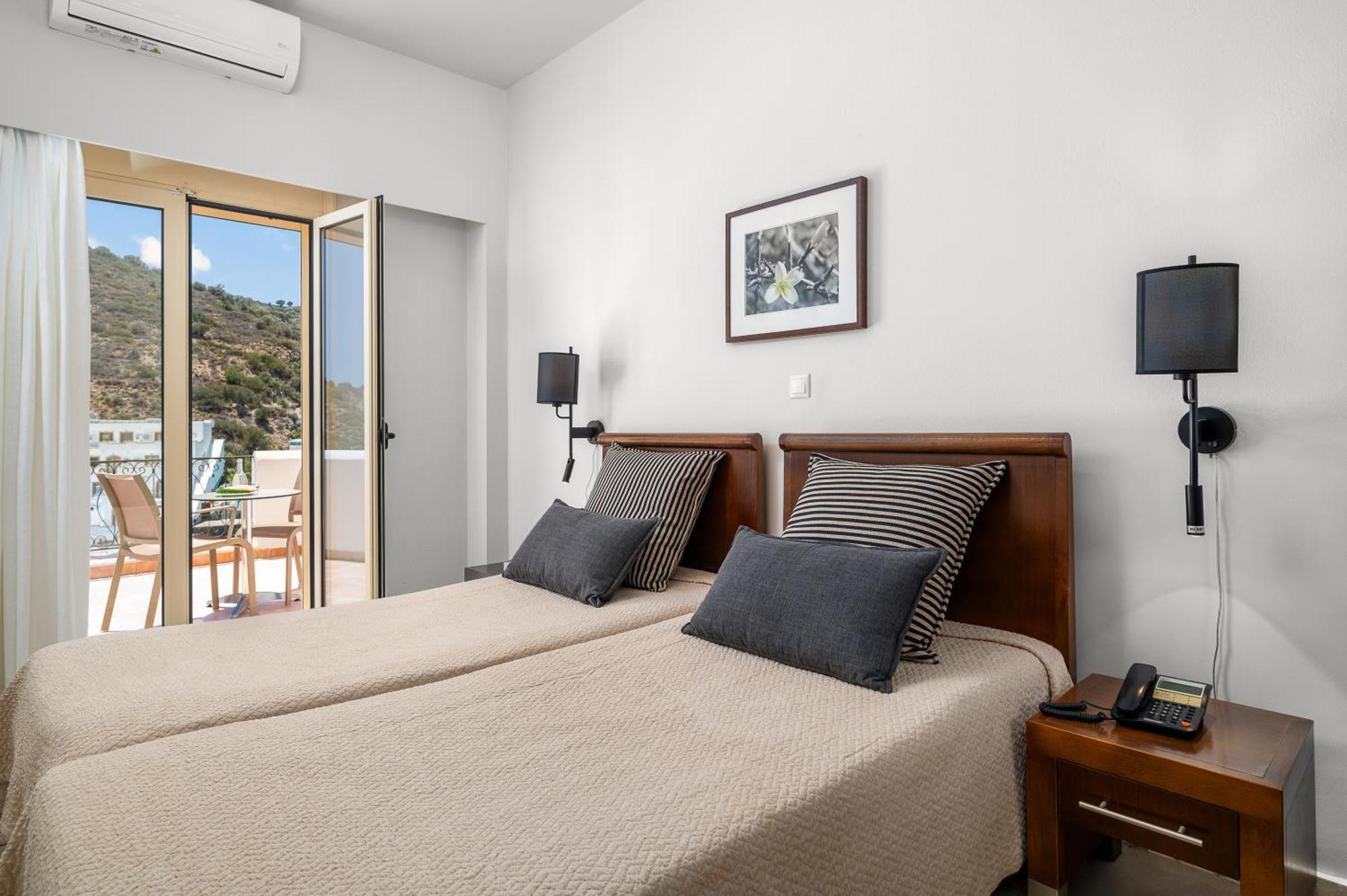 Aparthotel Glaros