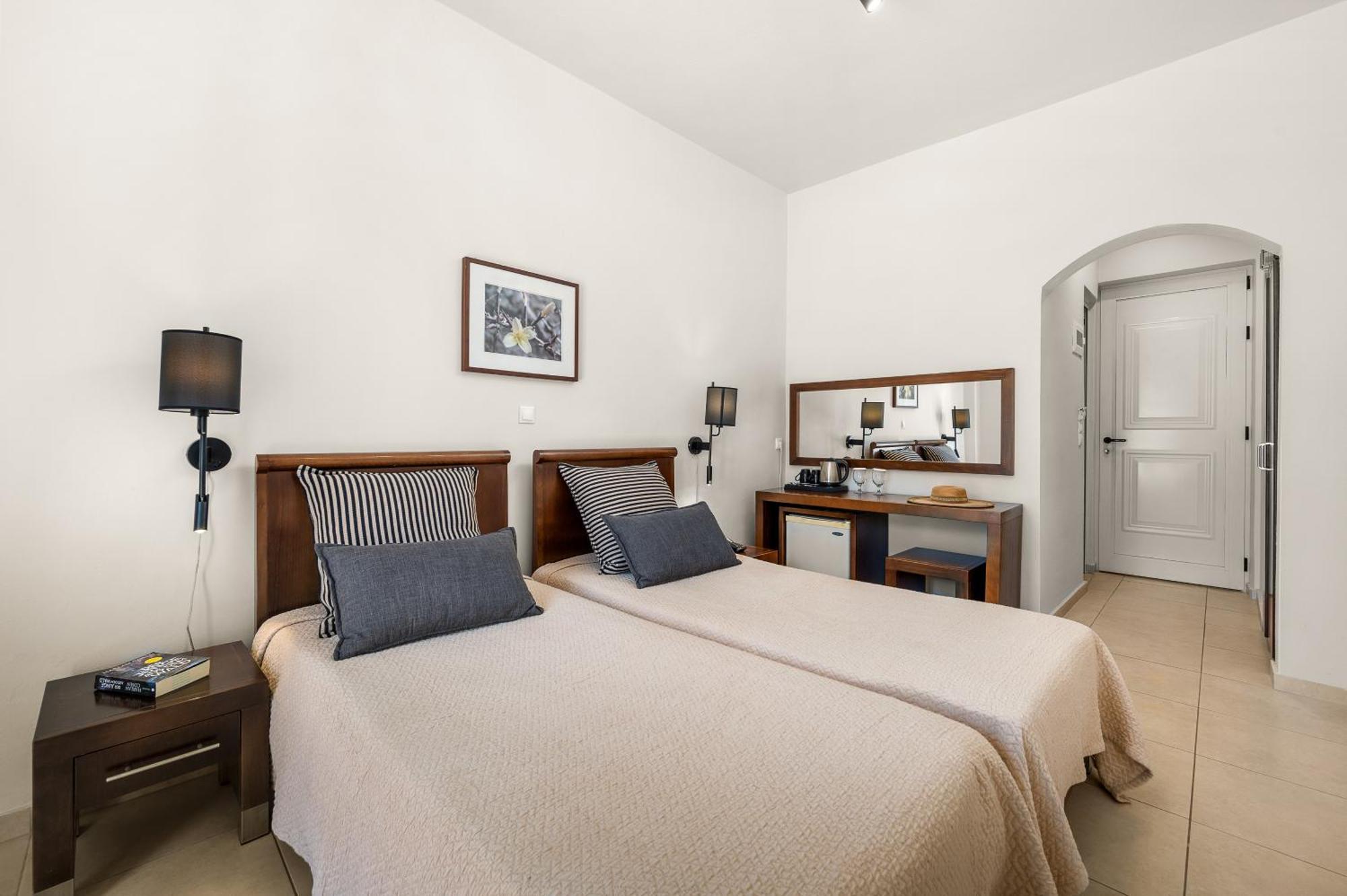 Aparthotel Glaros