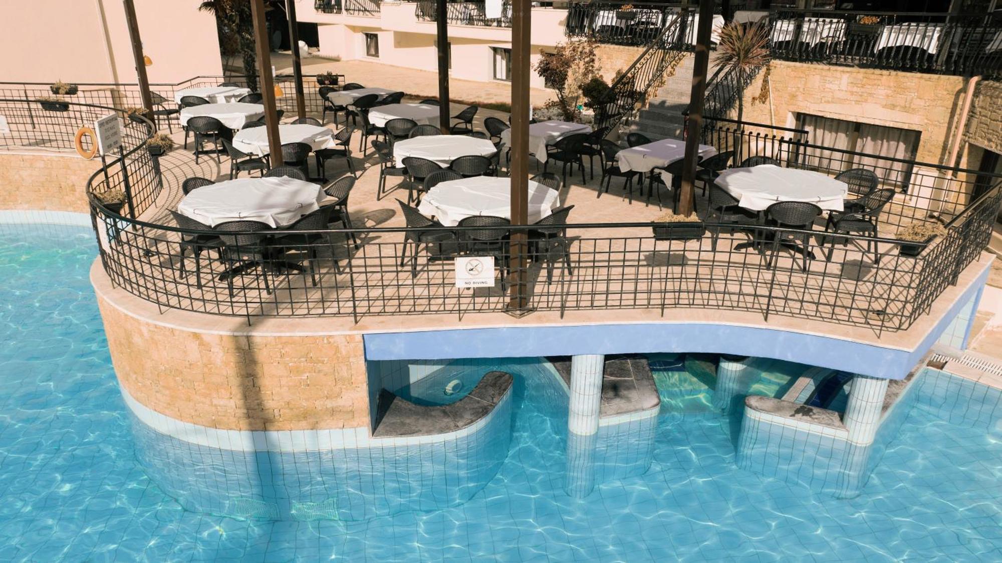 Makednos Hotel 2*