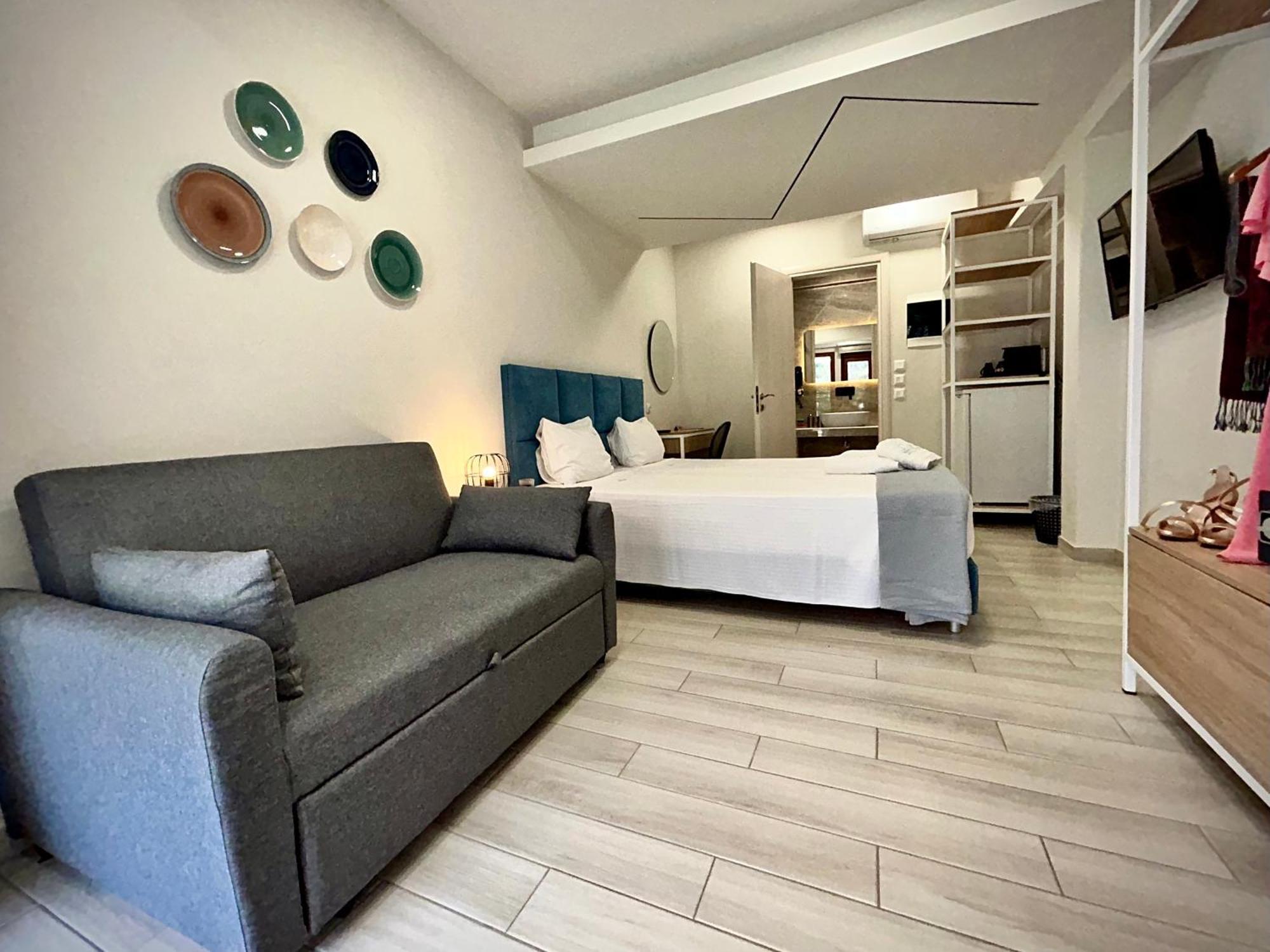 Porto Portes Aparthotel *