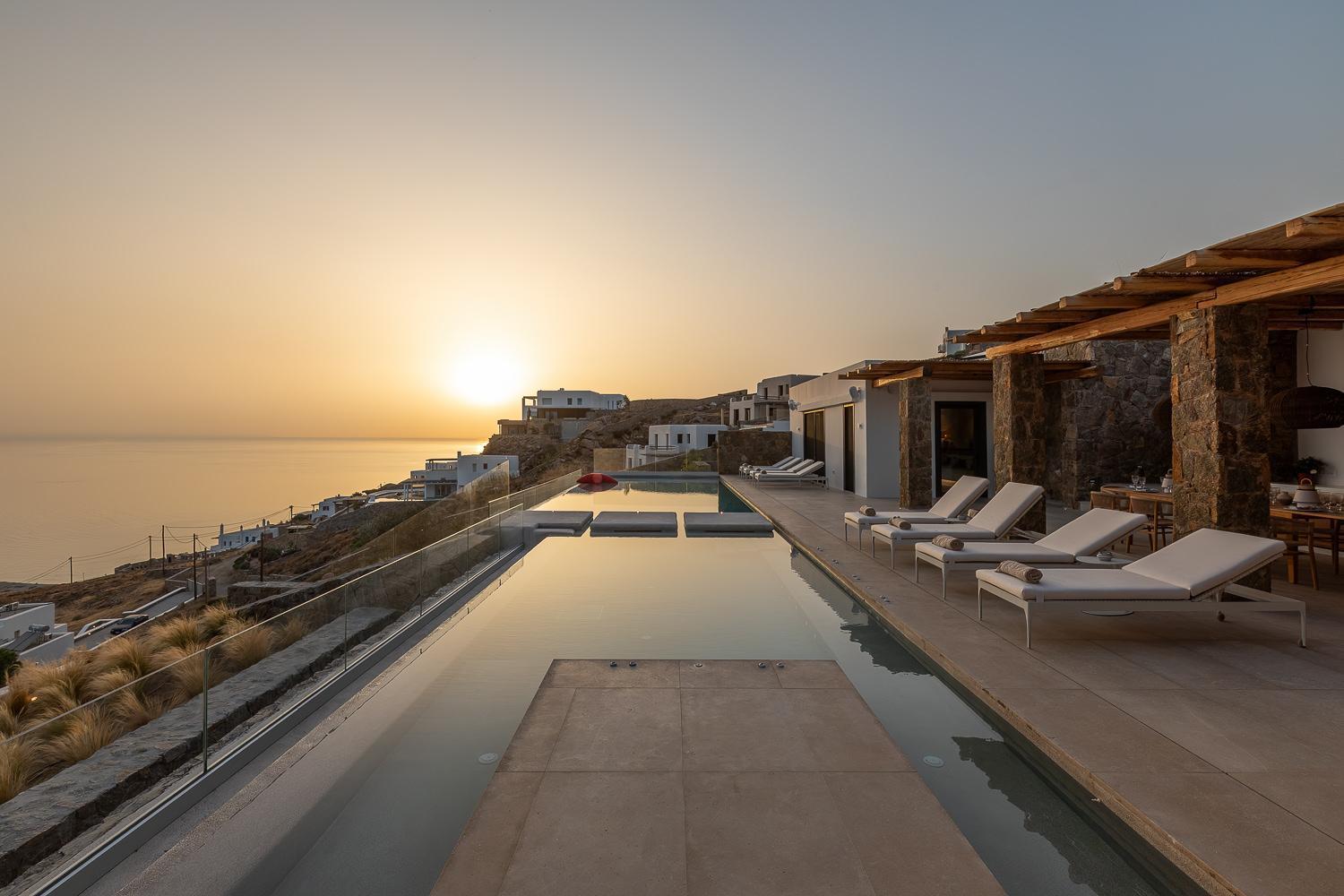 Horizon Majesty Mykonos Town