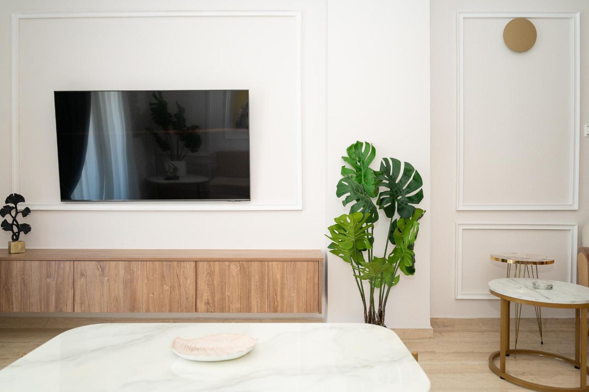 Apartment Margo Luxury Living 1 By 8essentially