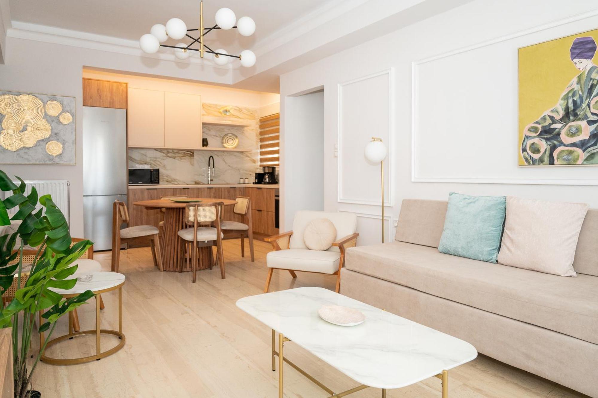 Apartment Margo Luxury Living 1 By 8essentially