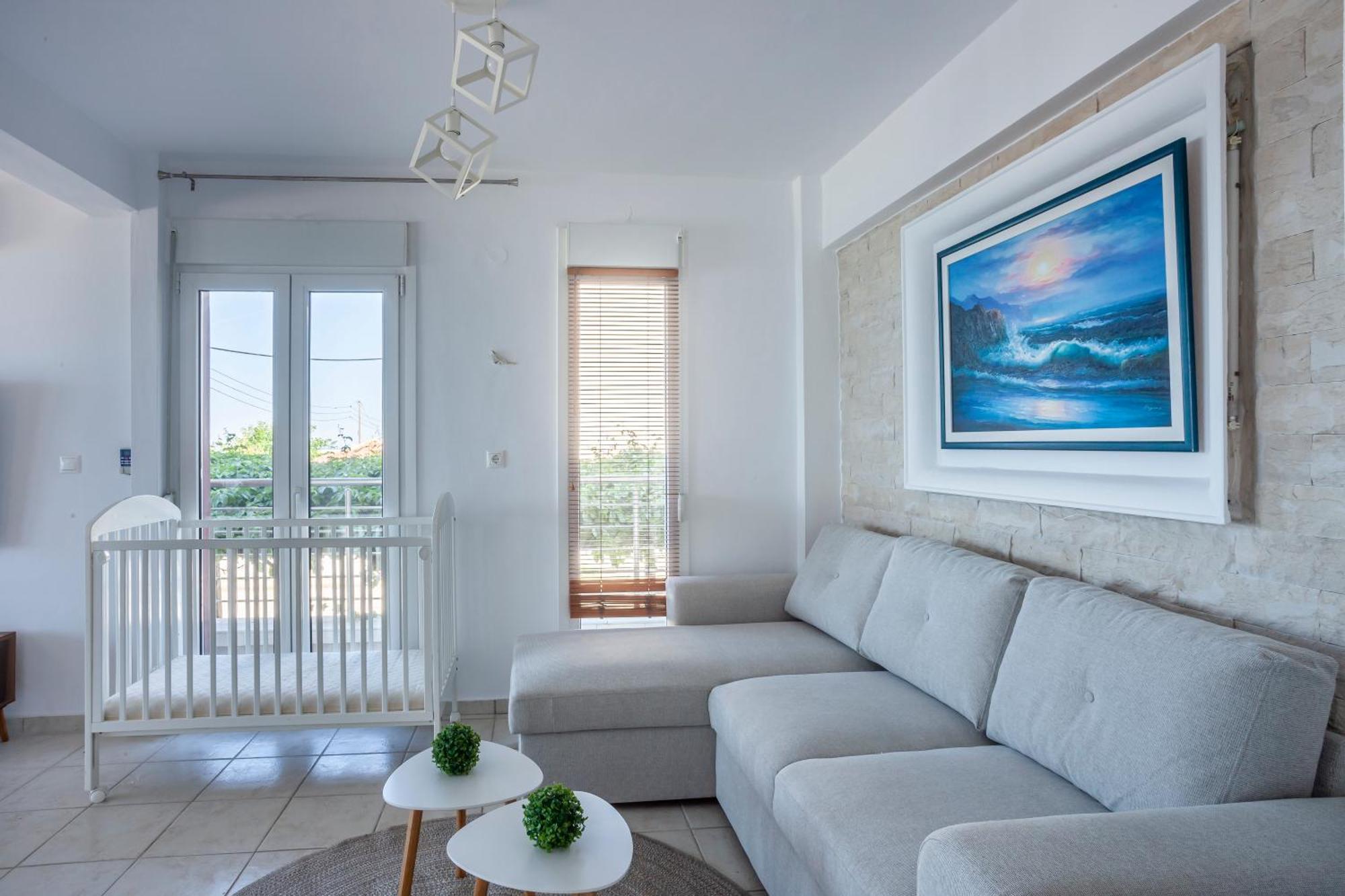Argo First Line Apartment Polychrono