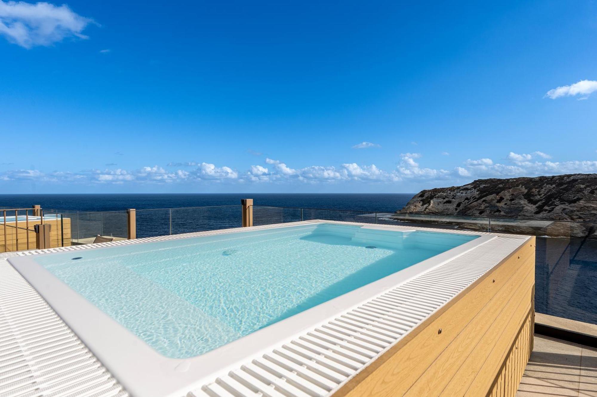 Resort Athina Palace & Agia Pelagia (Crete)