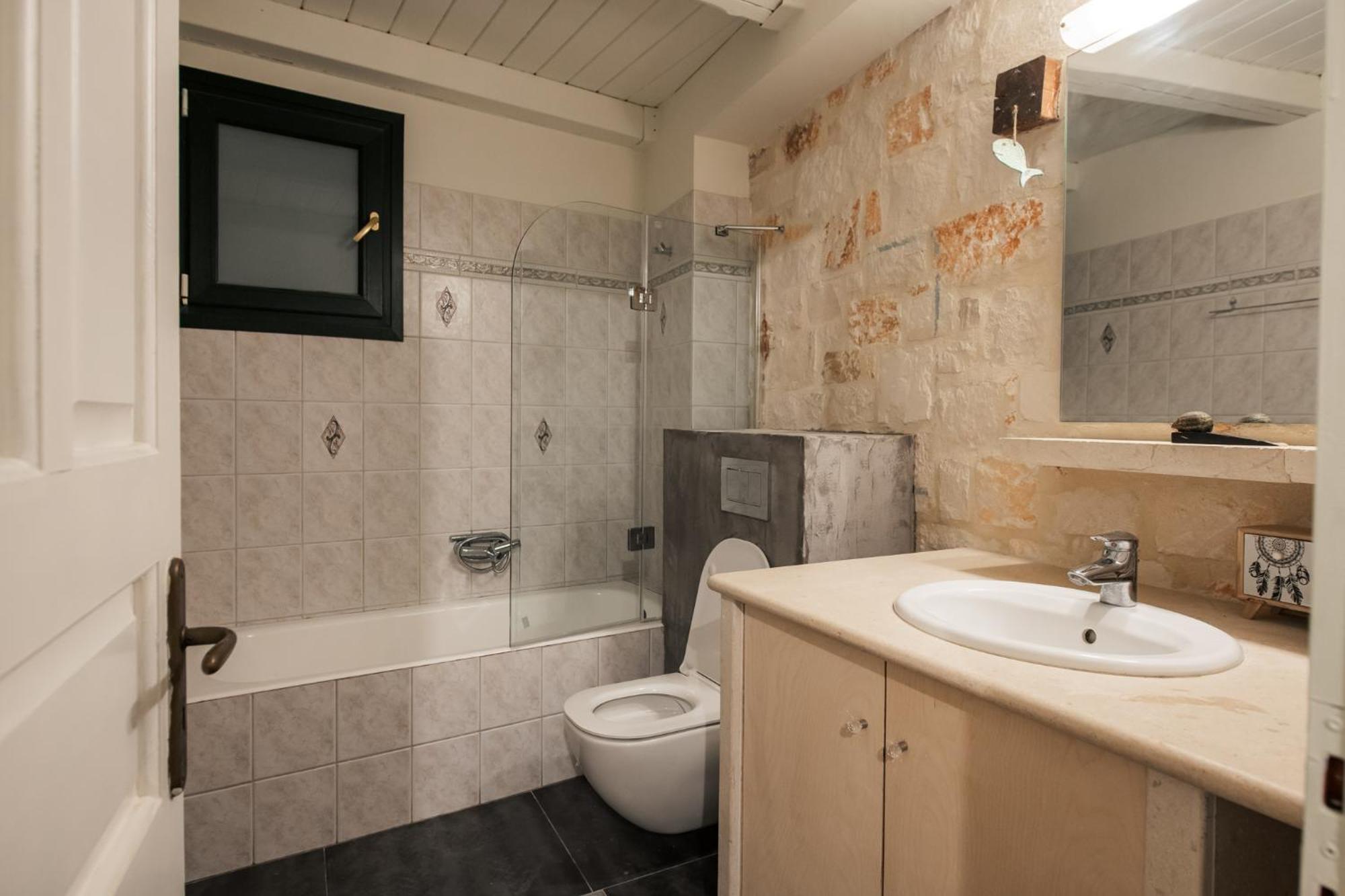 Apartment Orama Stone - Authentic Hospitality In A Historical Location, By Zantewize
