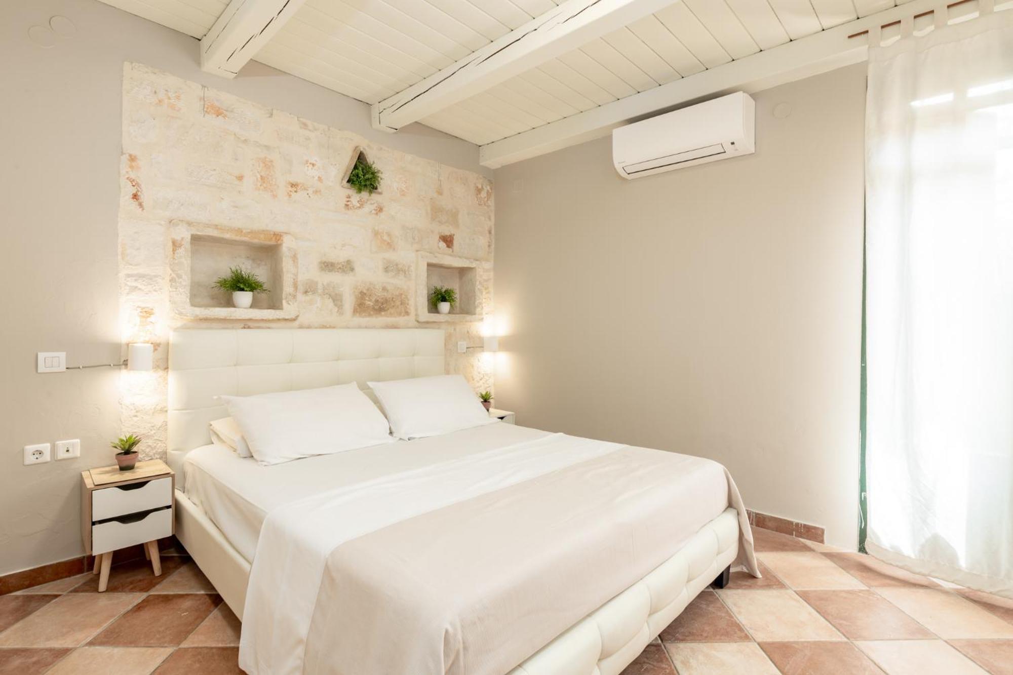 Apartment Orama Stone - Authentic Hospitality In A Historical Location, By Zantewize