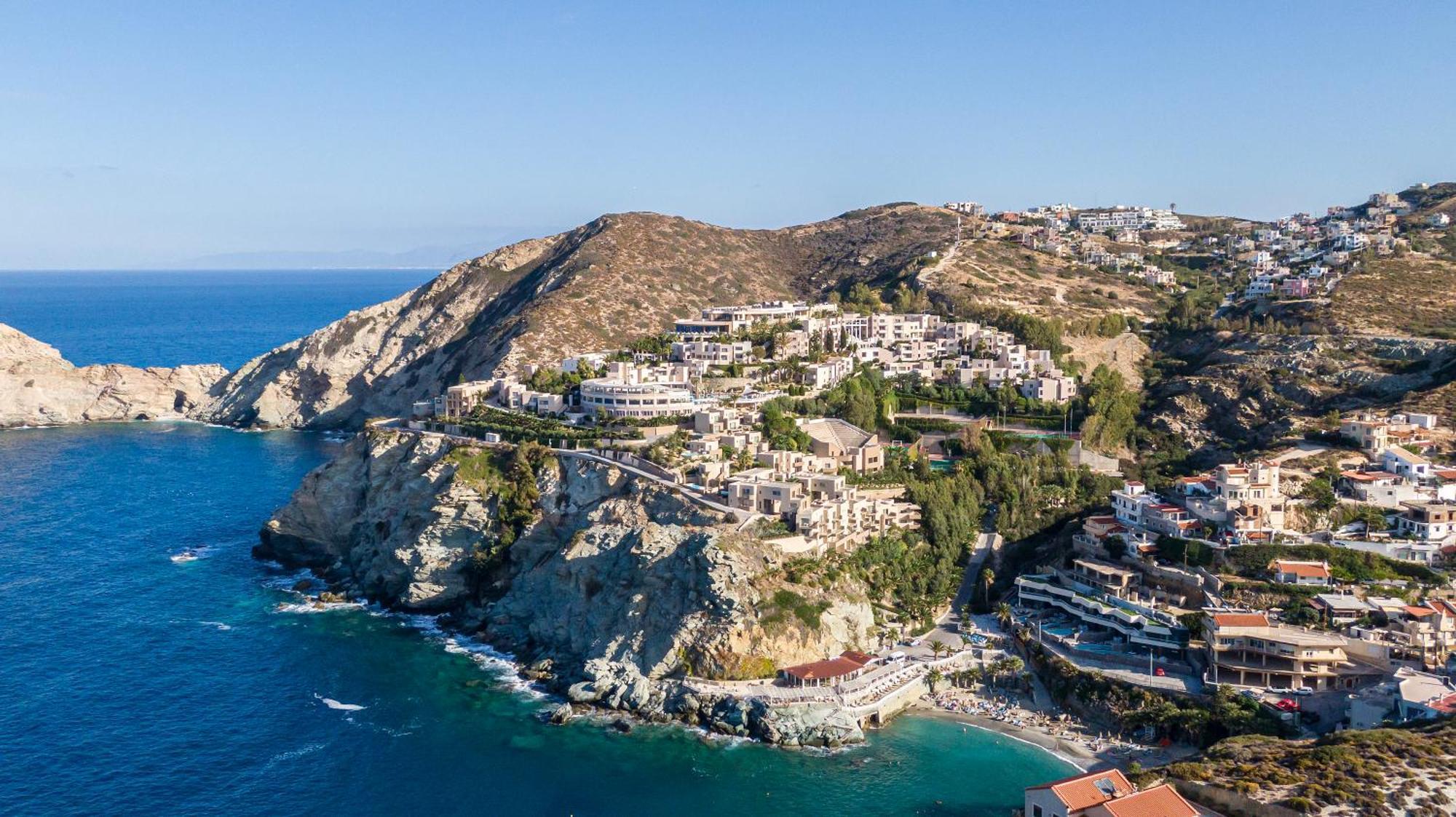 Athina Palace & Resort