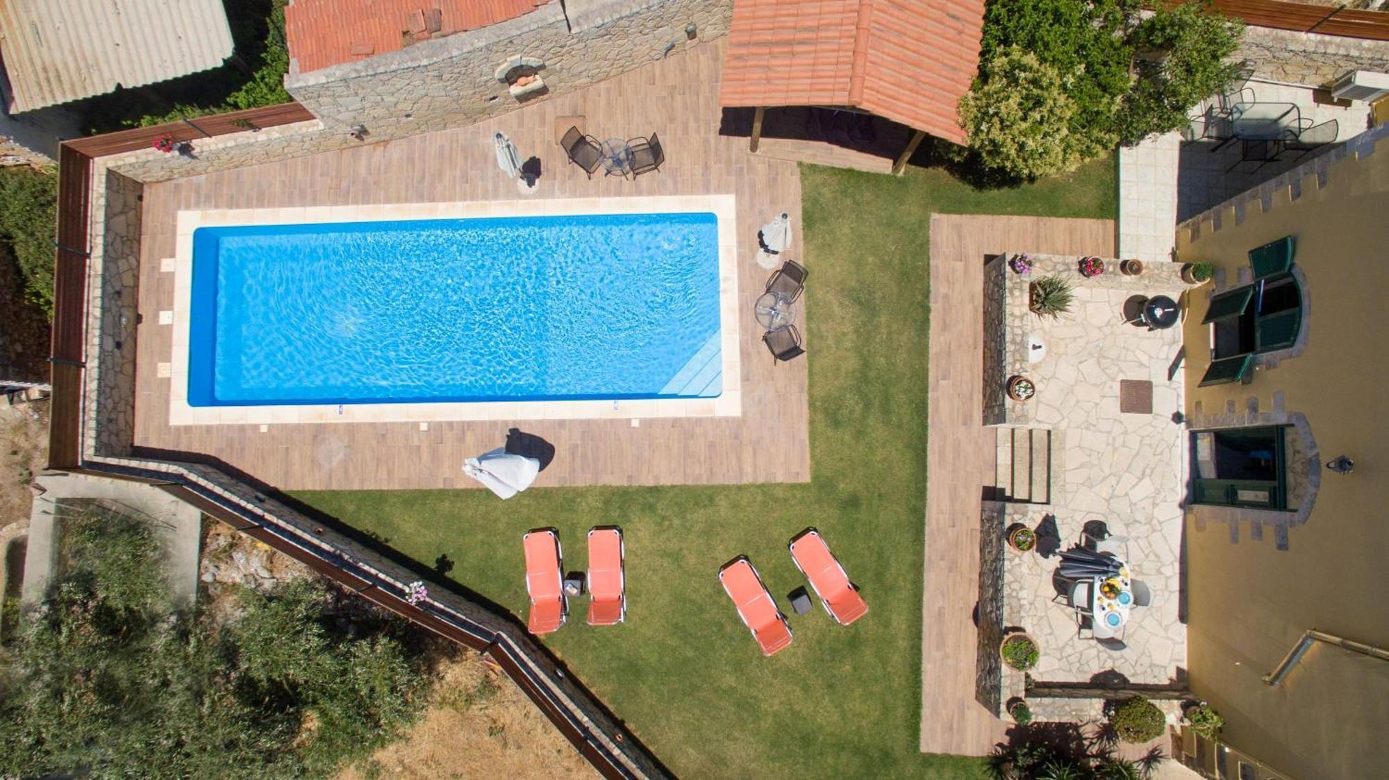 Skandalis With Pool * Chorafakia