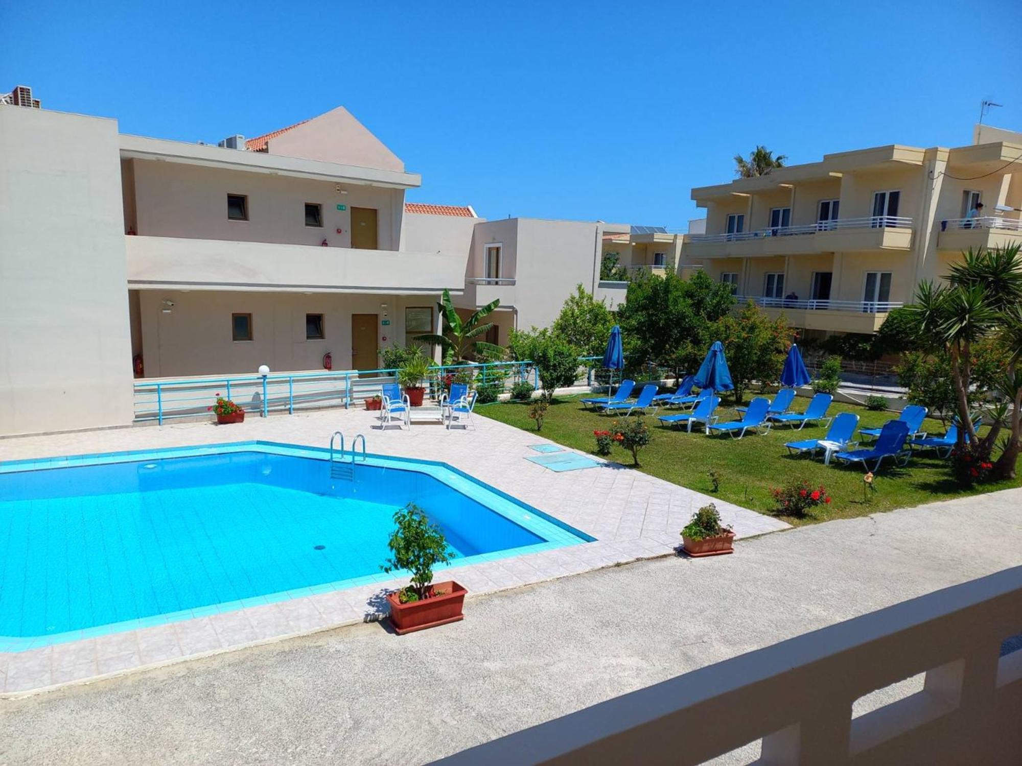 Litinas With Pool Apartment *