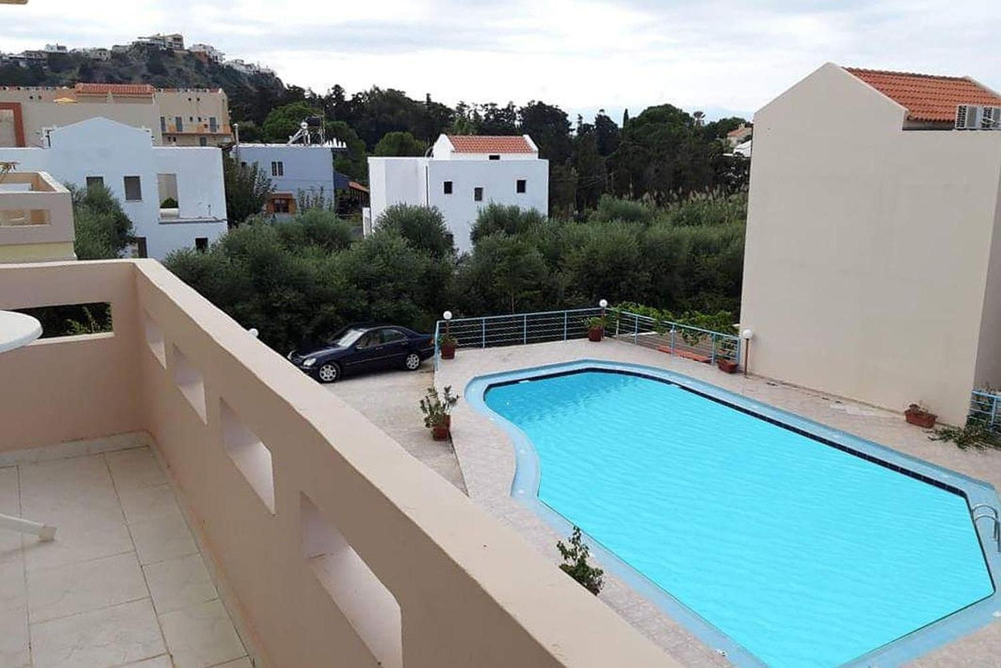 Litinas With Pool