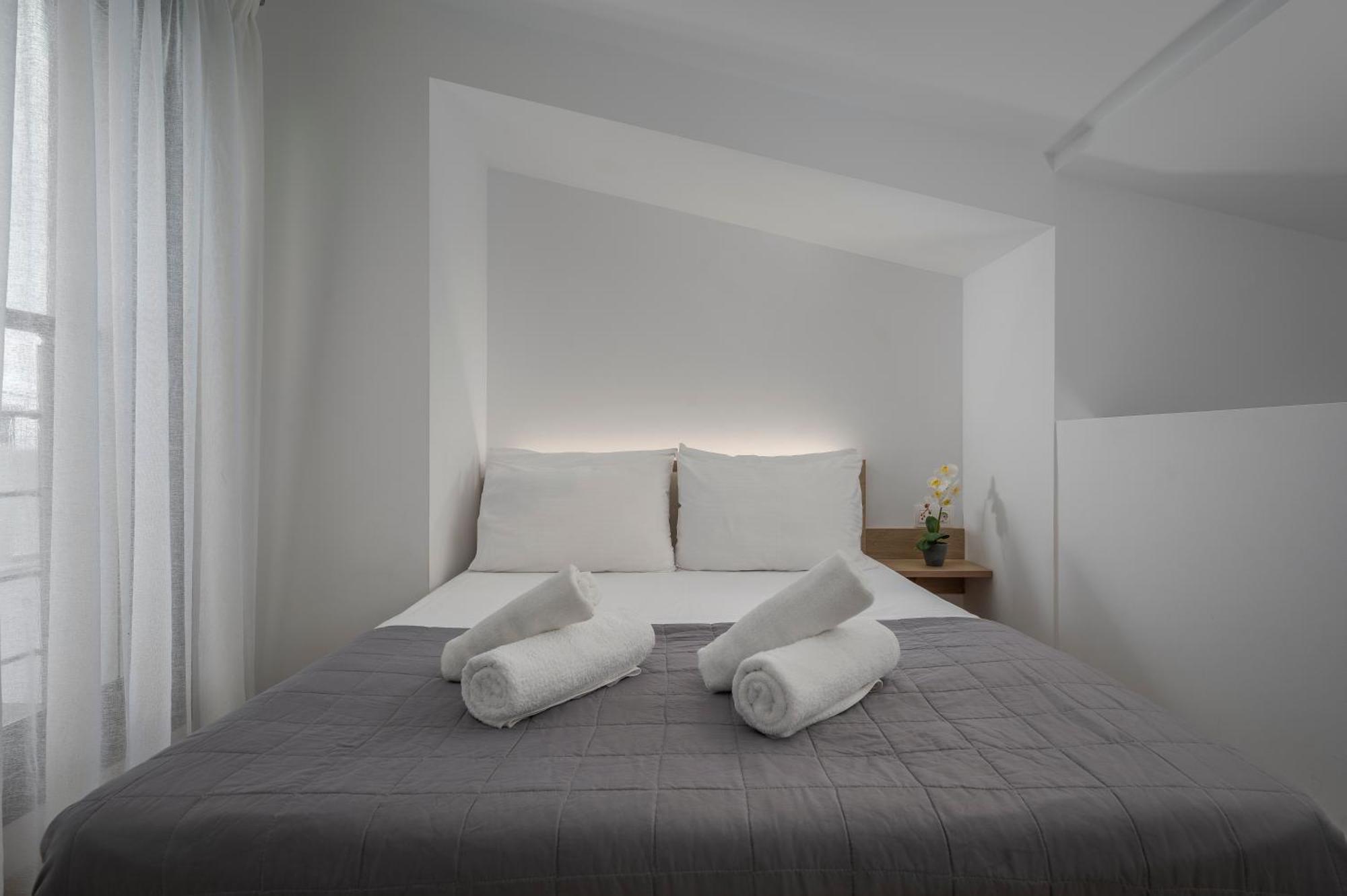 Cavo Blue Coastal Living Apartment *