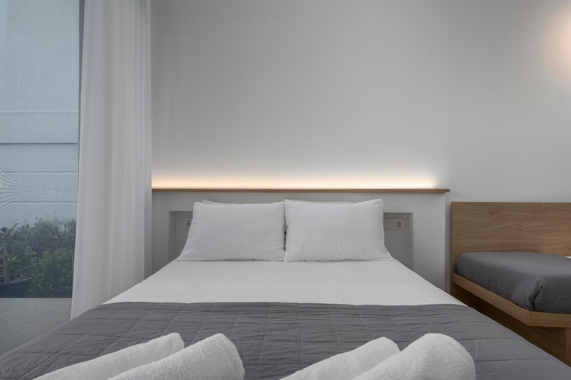 Cavo Blue Coastal Living Apartment *