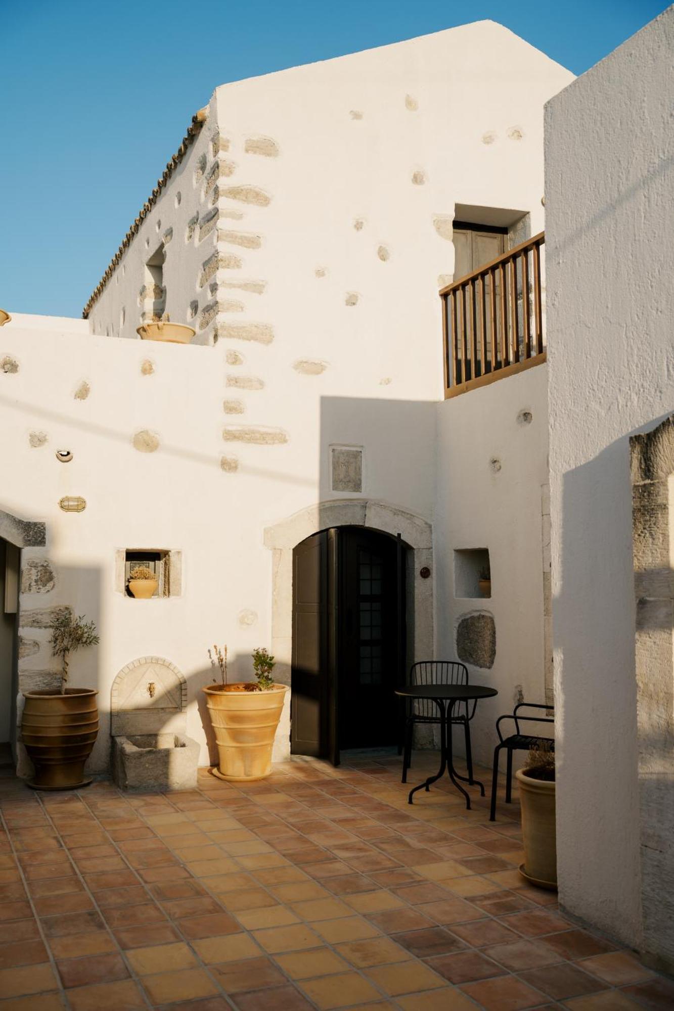 Koutouloufari Village Club
