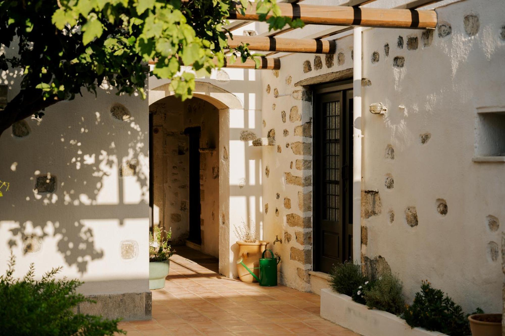 Hotel Koutouloufari Village Club