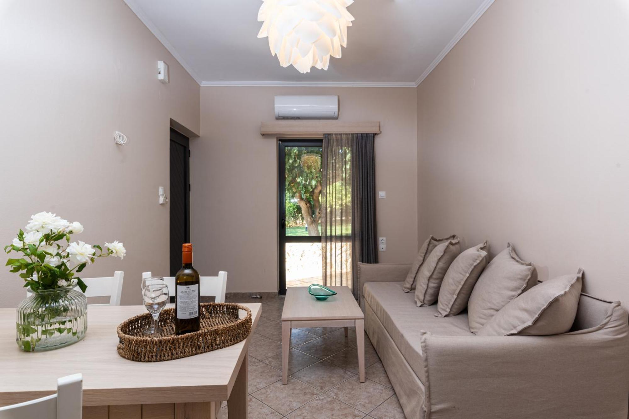 Mear Luxury Homes - Cretan Sunny Gems * Kountoura Selino