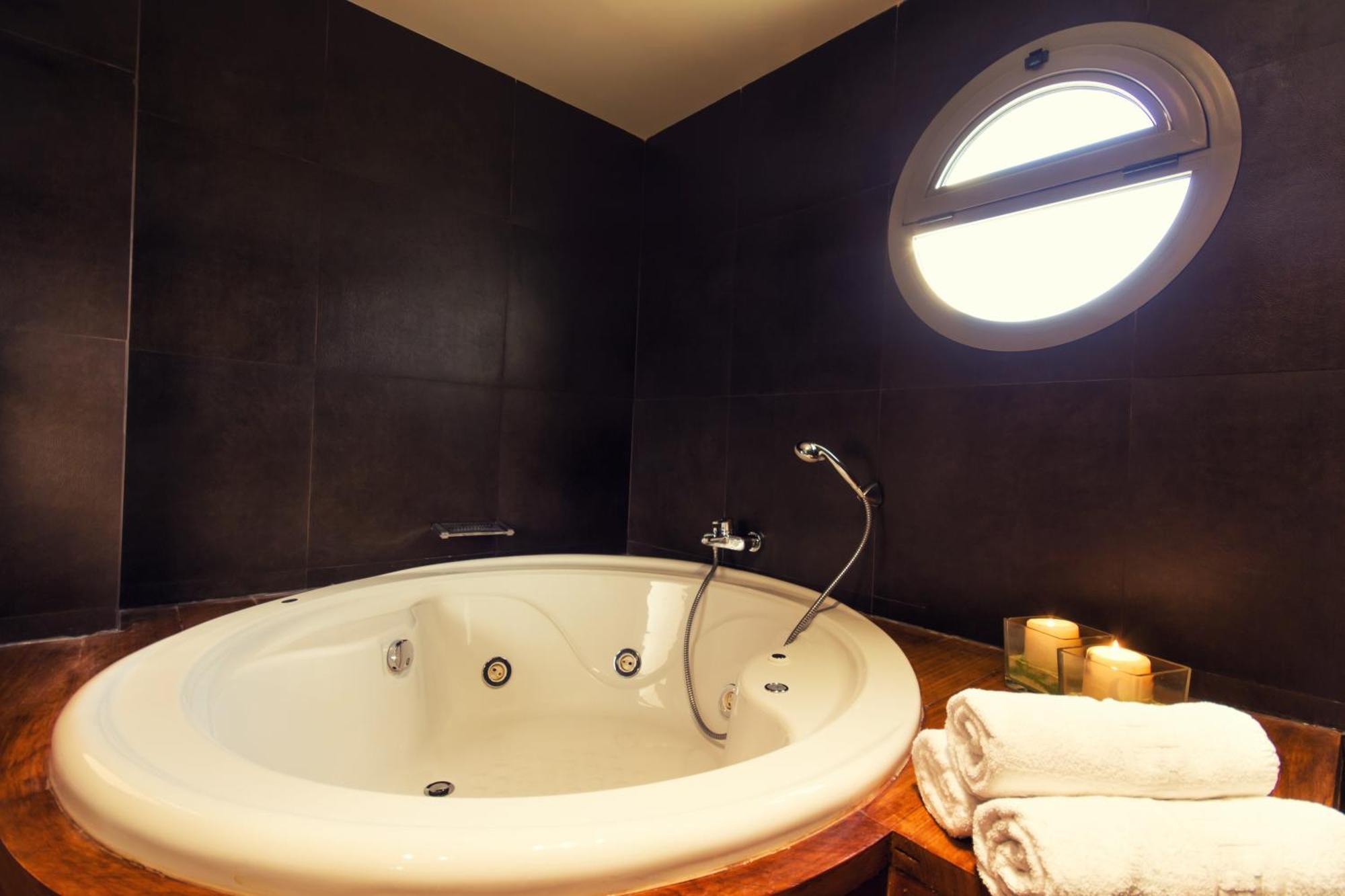 Palatia Caeli Seafront Villas, By Thinkvilla Villa *