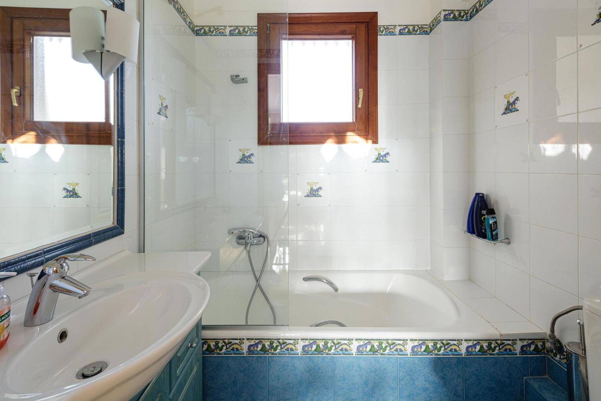 Villa Palm Hill Villa, Royal Retreat, By Thinkvilla *