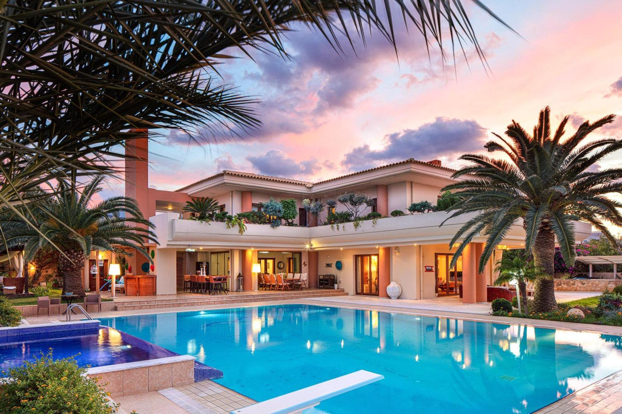 Palm Hill Villa, Royal Retreat, By Thinkvilla Xiron Khorion