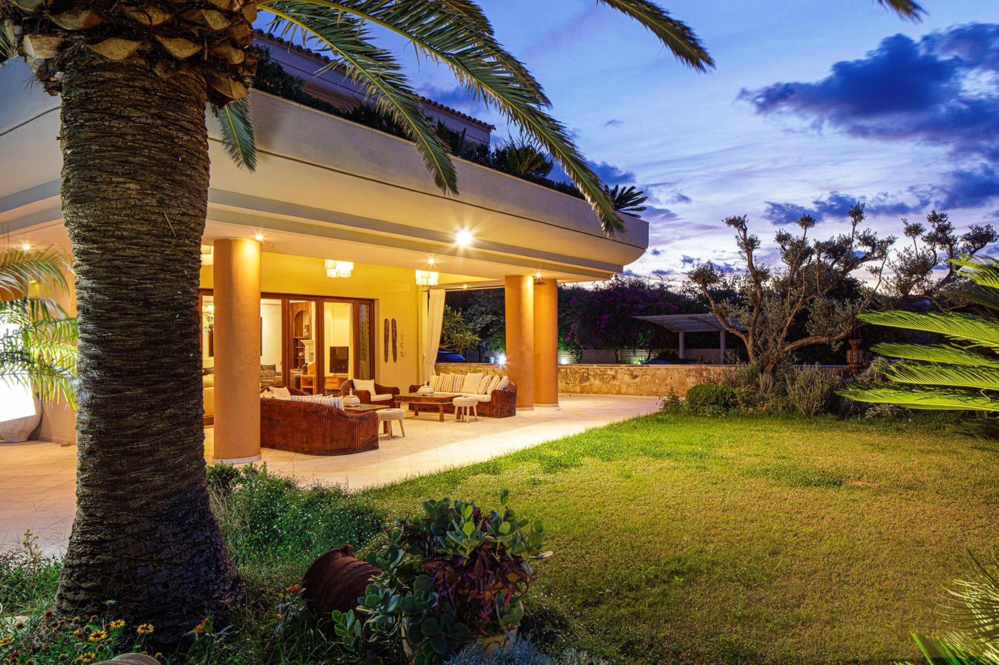 Palm Hill Villa, Royal Retreat, By Thinkvilla Xiron Khorion