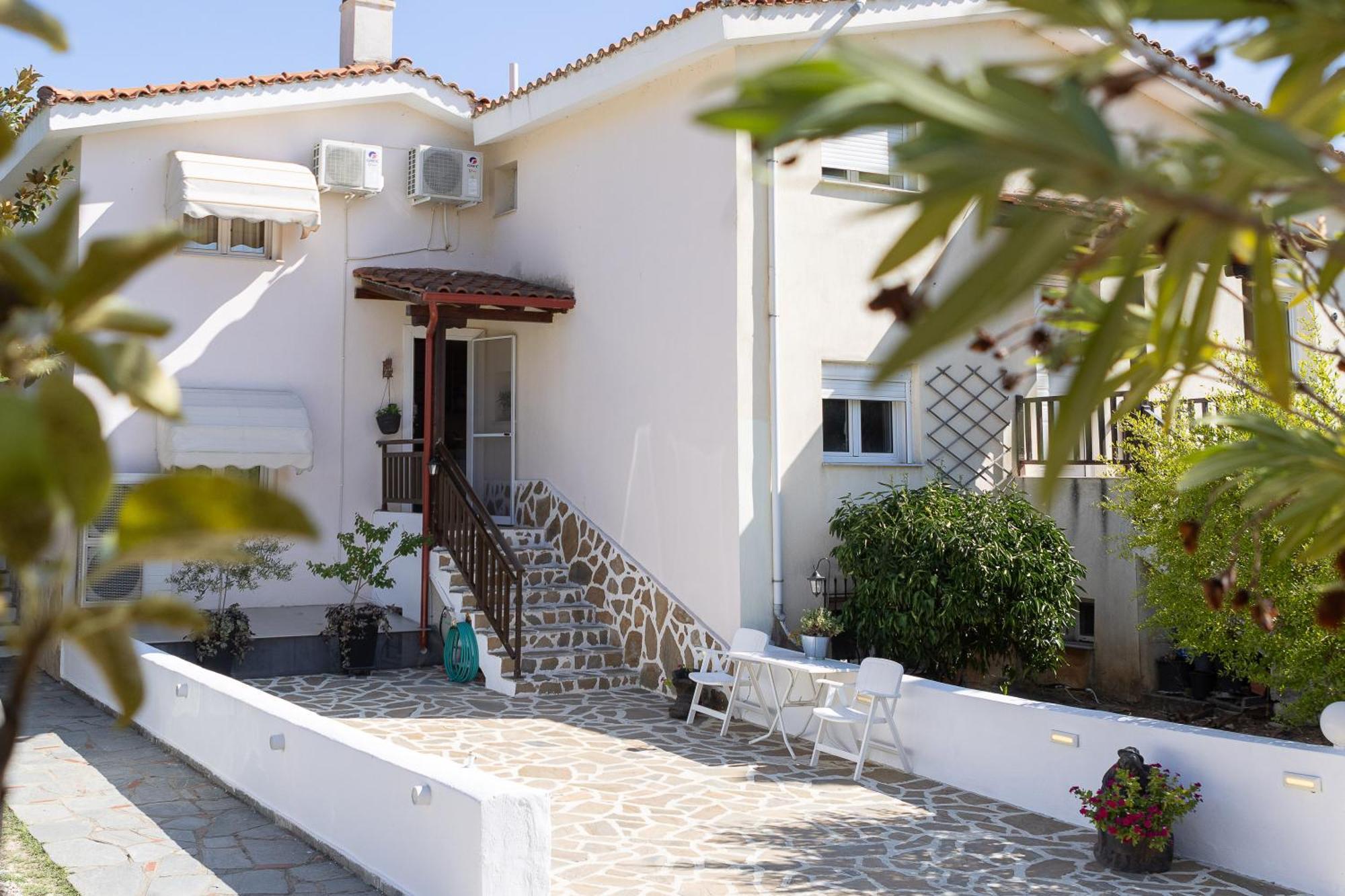 Luxury Nikiti's House *