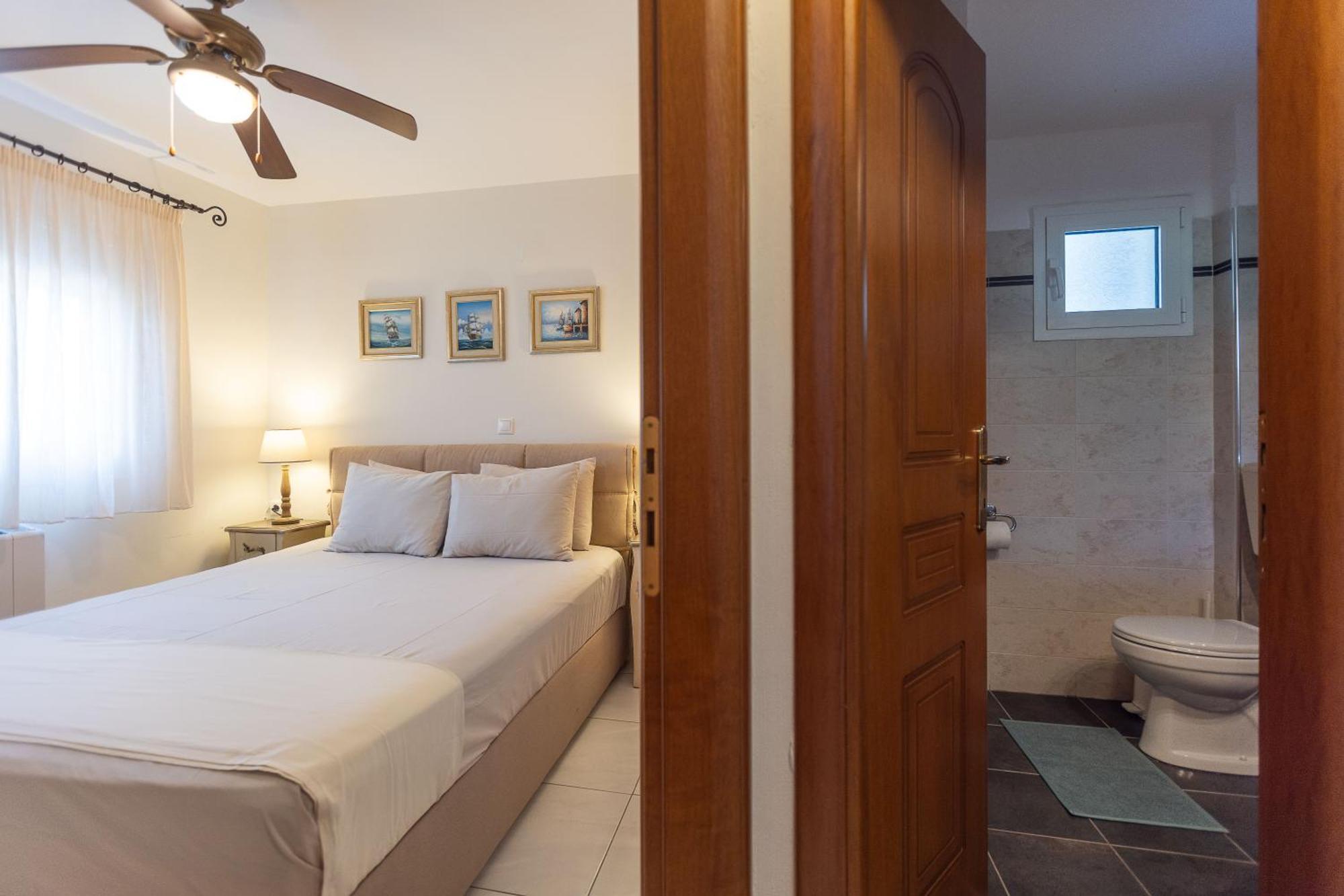 Luxury Nikiti's House Holiday home *