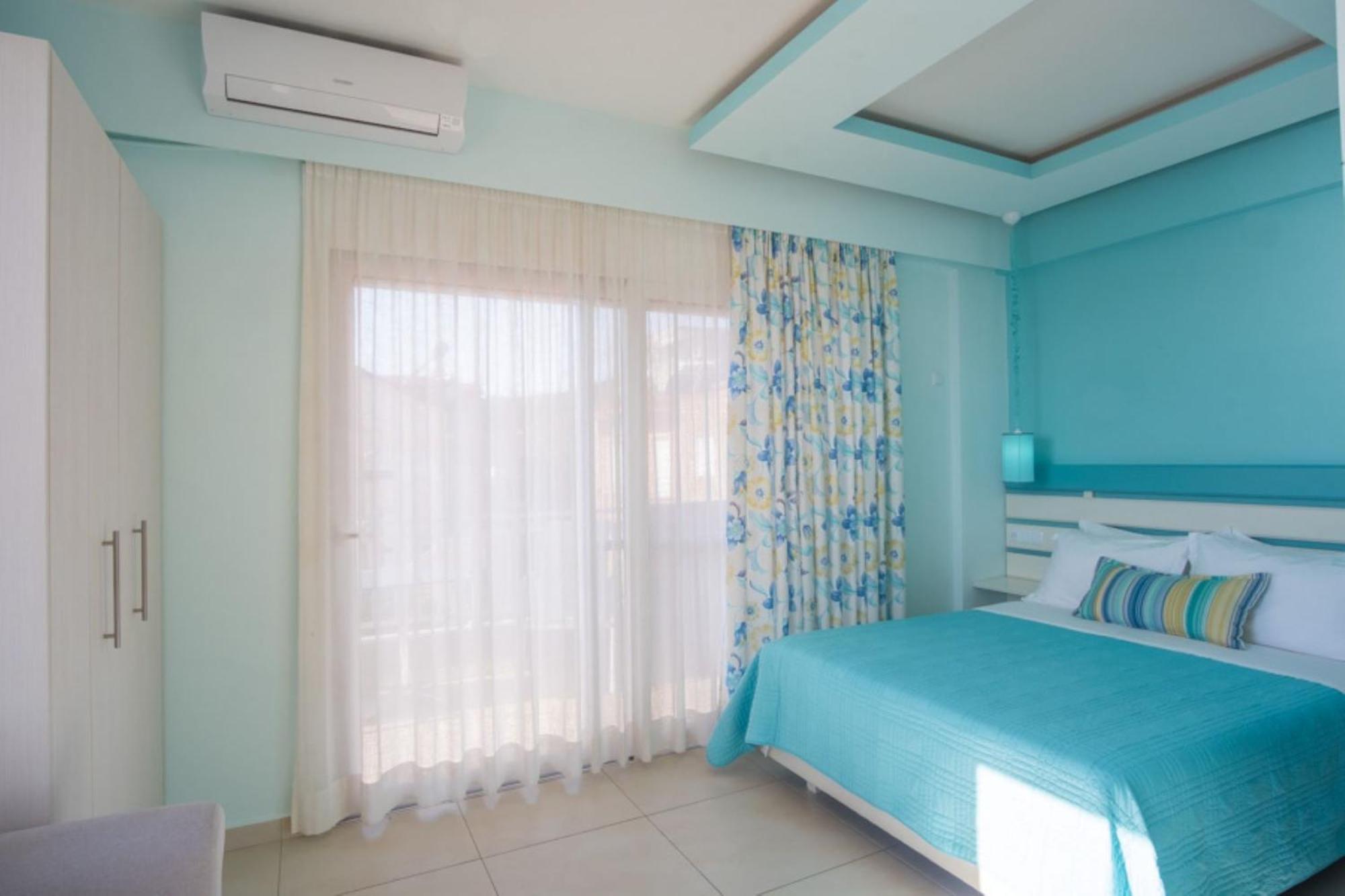 Aparthotel Santorini Ethereal Blue Pyrgos Kallistis