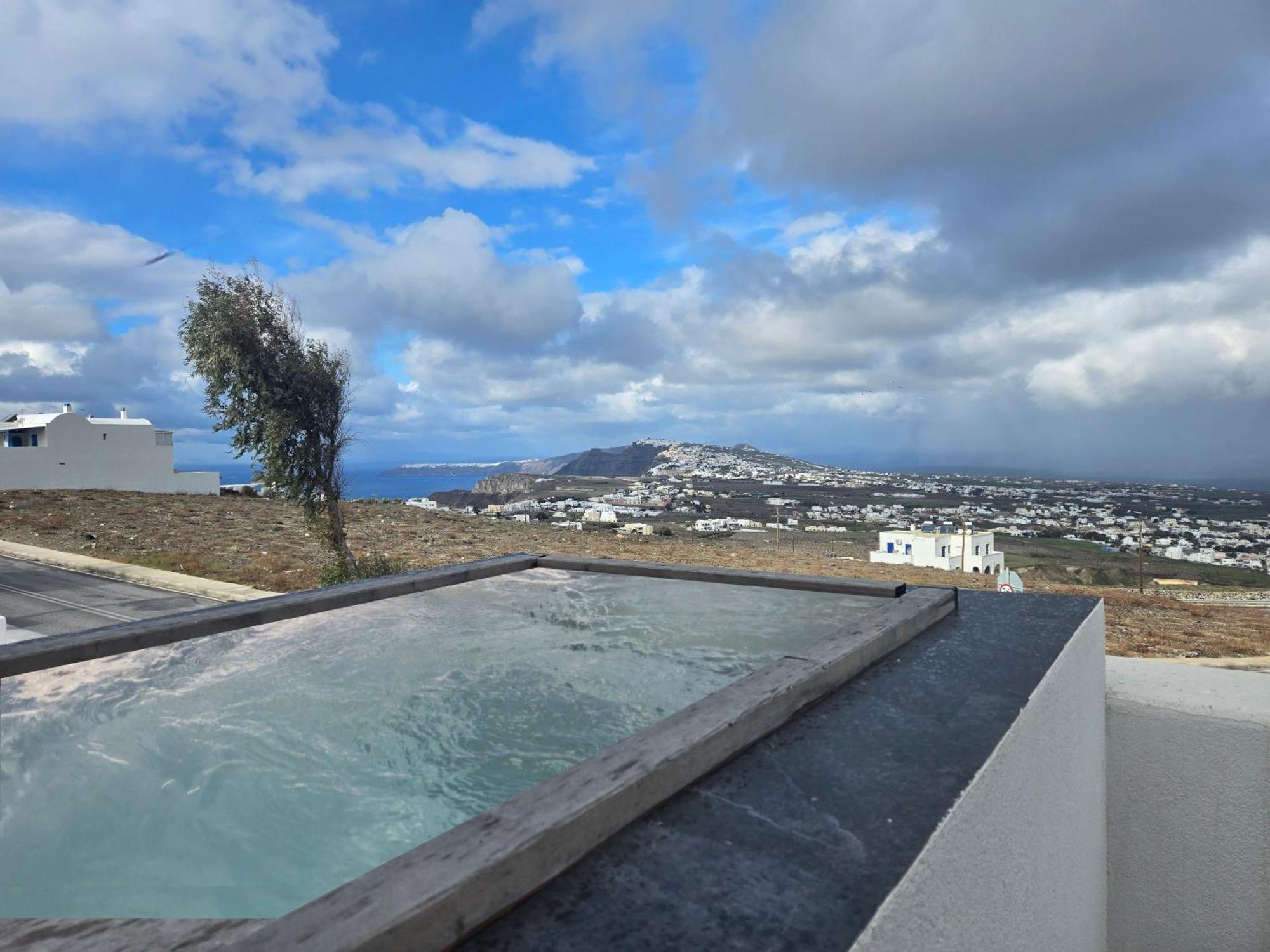 Santorini Ethereal Blue Aparthotel Pyrgos Kallistis