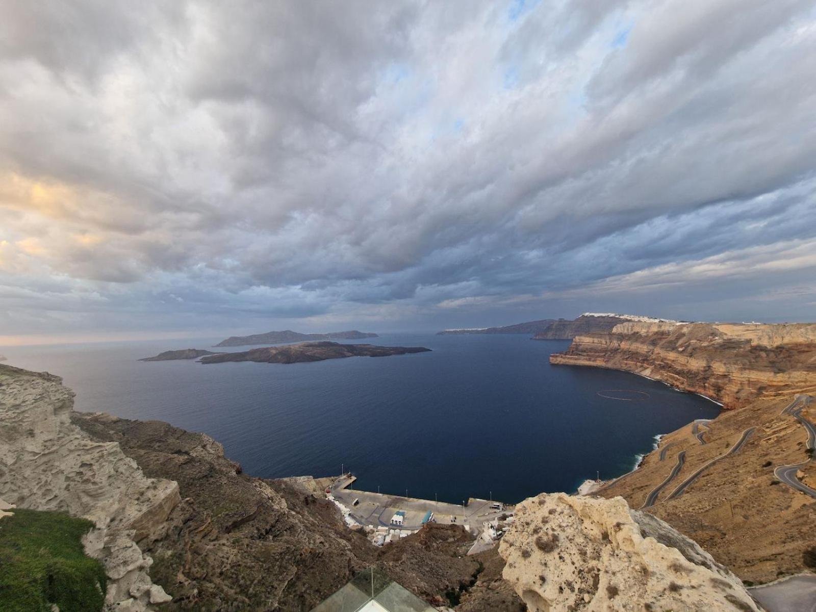 Aparthotel Santorini Ethereal Blue Pyrgos Kallistis