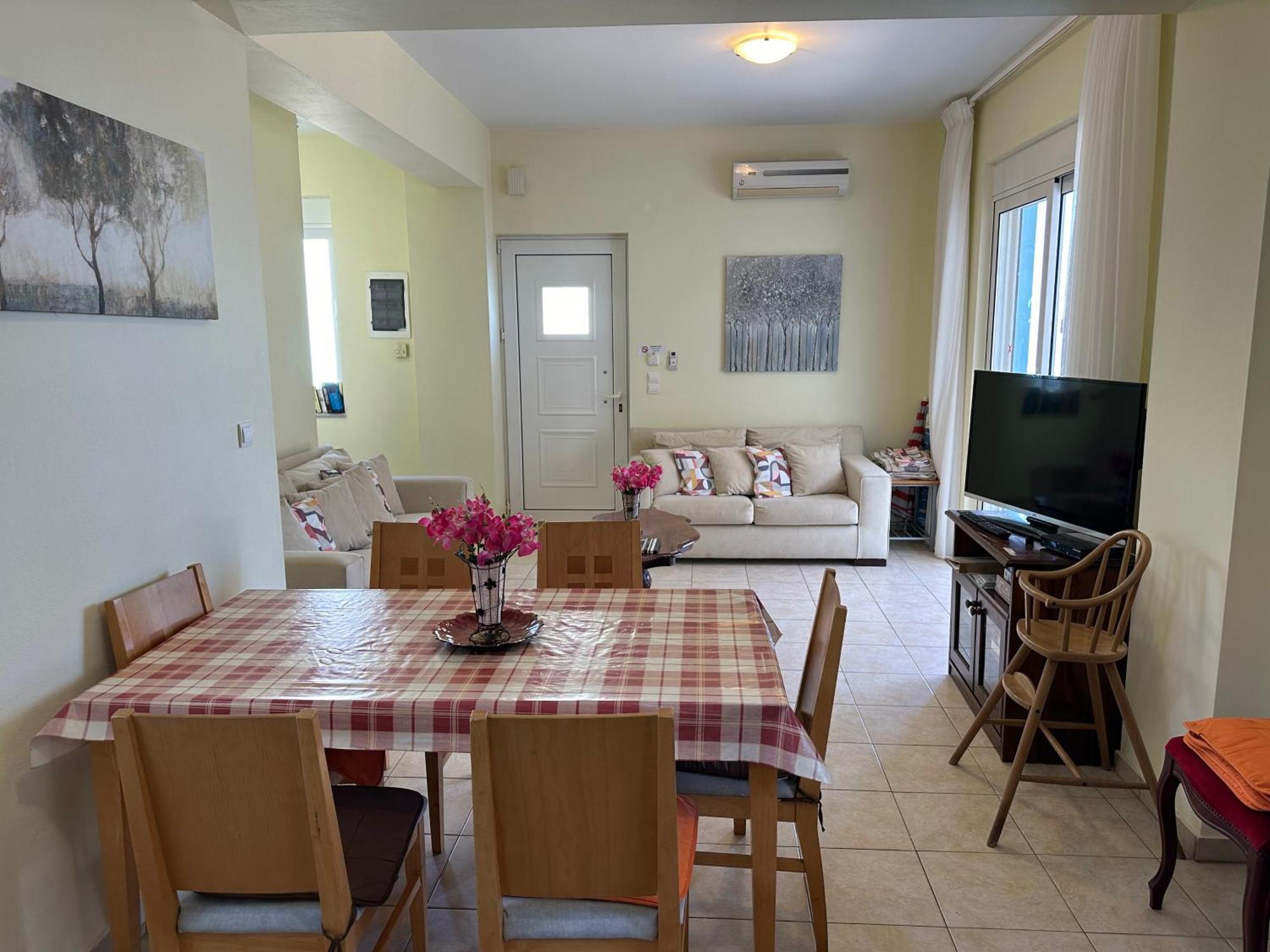 Tranquil Vista Villa: Seaside Retreat With Private Pool Villa Kefalas