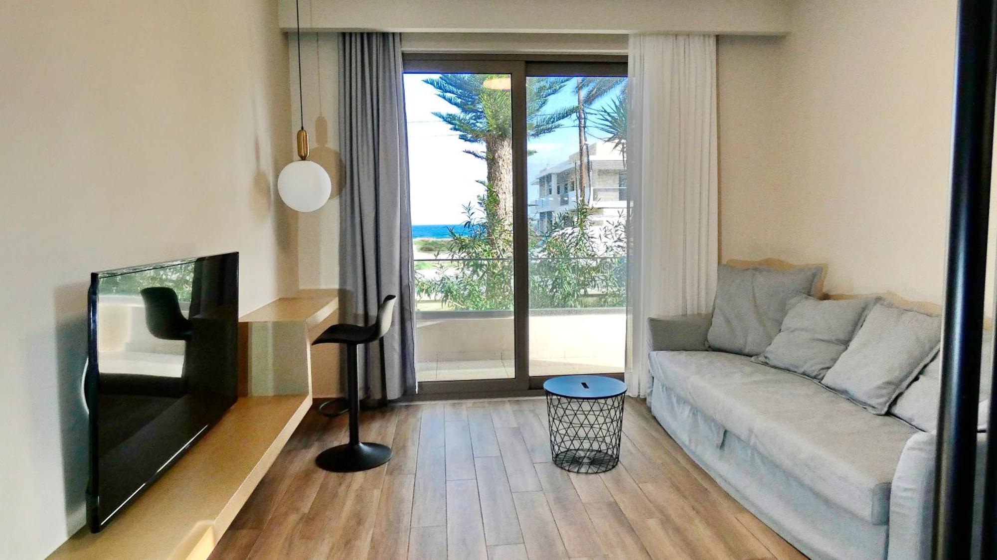 Apartment Goldenroyalsuites Stalos