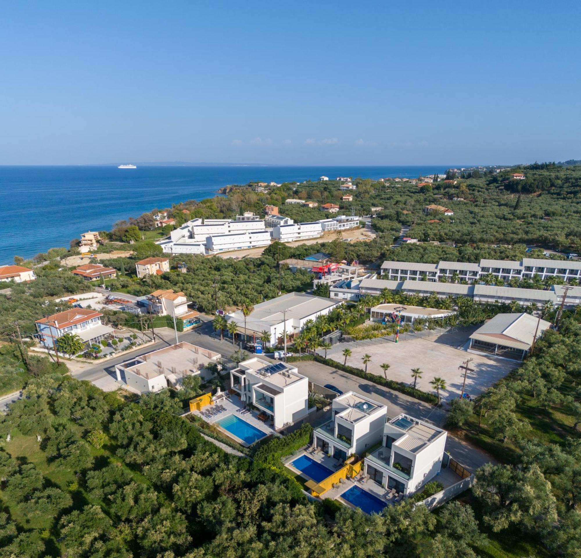Akea Villa Tragaki