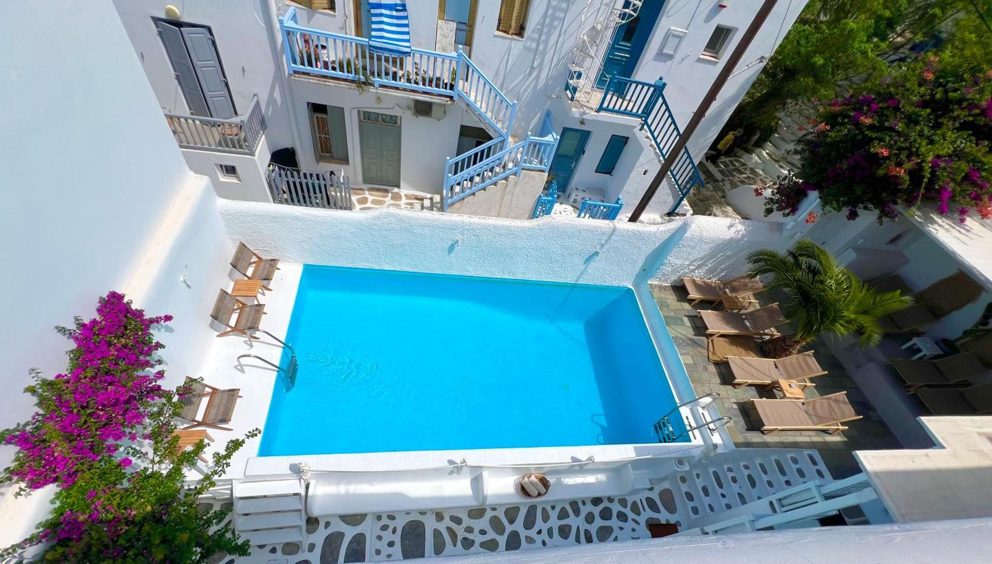 Aparthotel Kamara & Mykonos Town