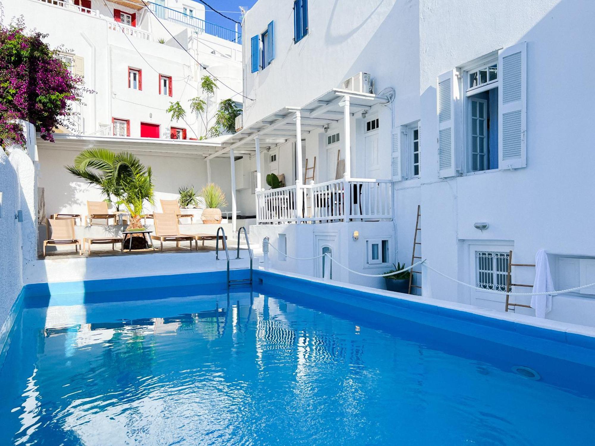 Kamara & * Mykonos Town