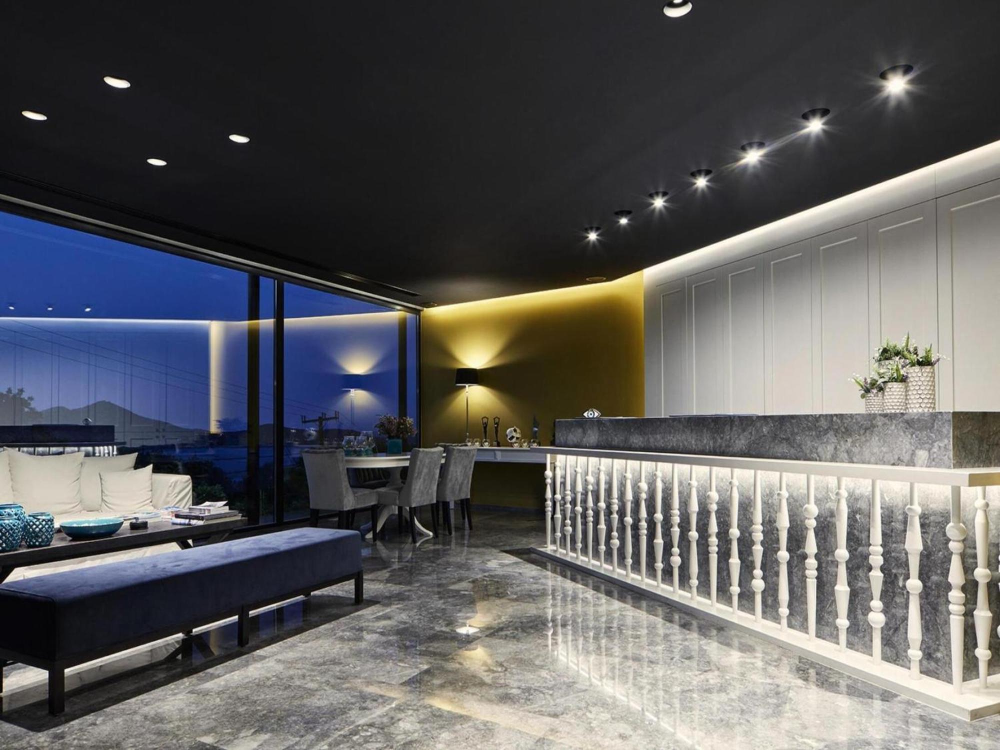 With A Private Pool In Villa *
