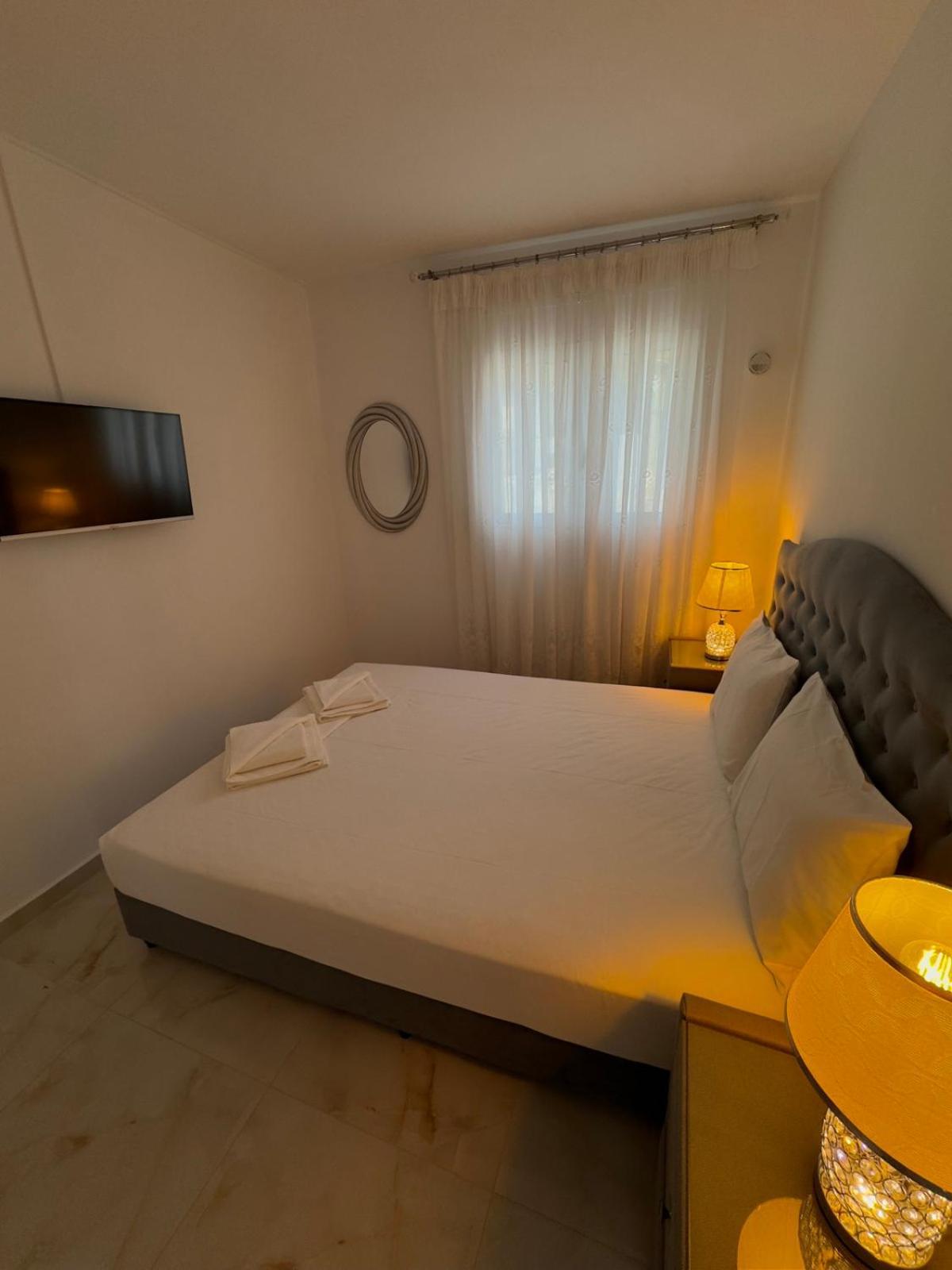Filocsenia Luxury Apartment *