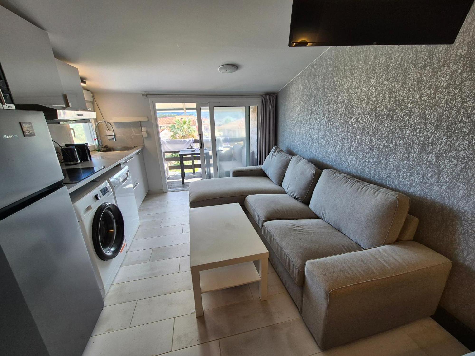 Mastora Seaside Loft