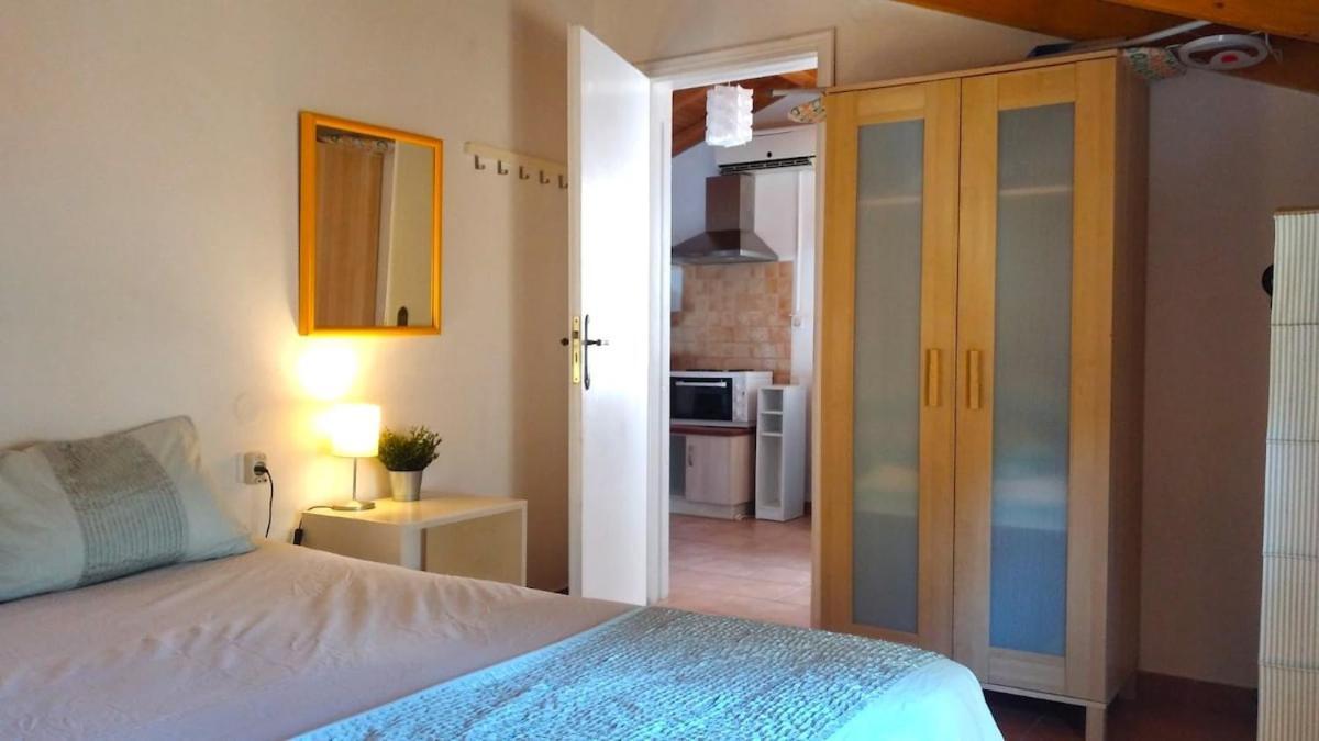 Cosy Loft Apartment, *